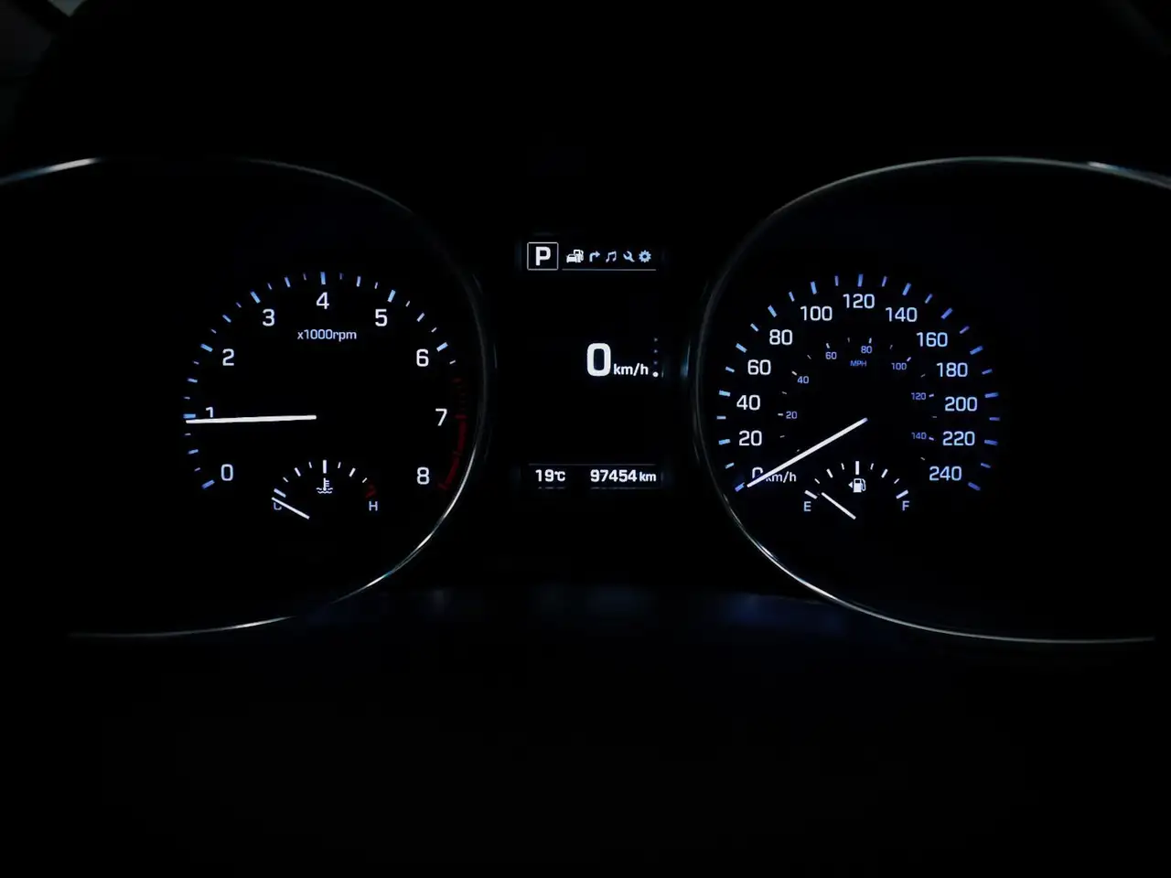 Hyundai SANTA FE снимка Hyundai SANTA FE