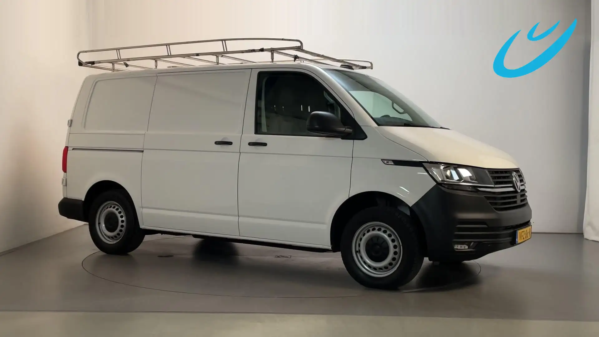 Volkswagen Transporter 2.0 TDI 150pk DSG L1H1 3-zits Camera Navigatie Cru Wit - 1