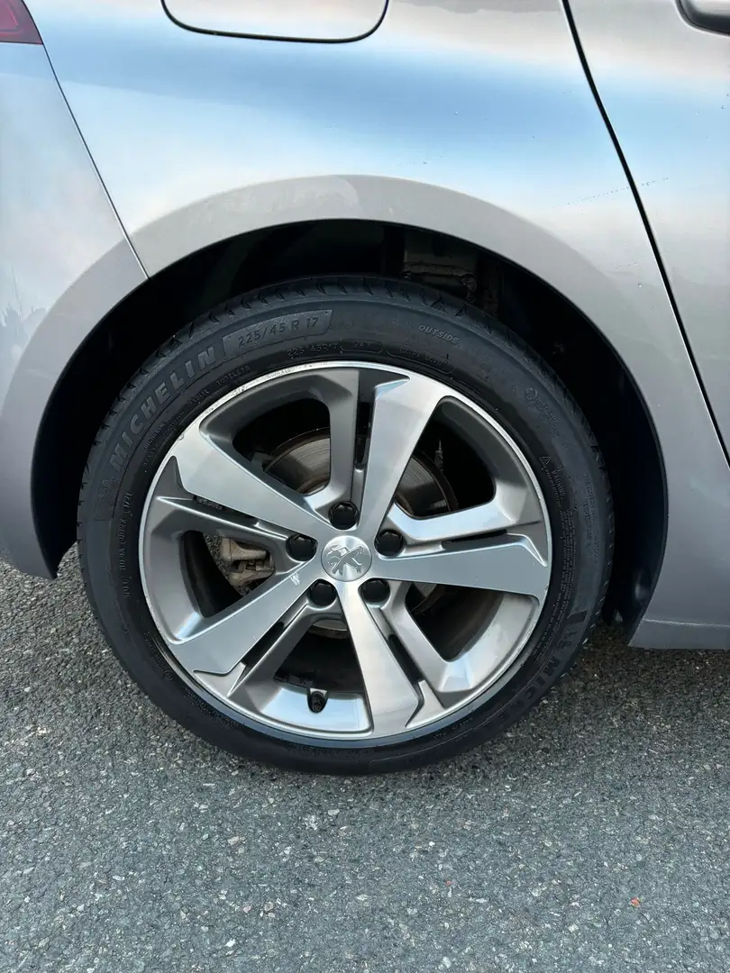 Peugeot 308 PureTech 130ch S&S EAT8 Allure - 2