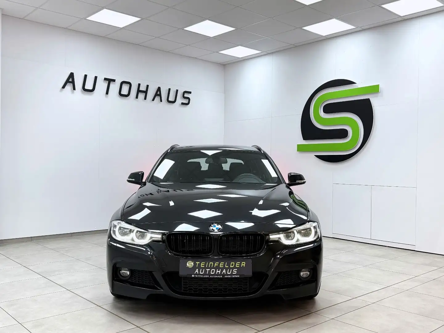 BMW 320 d M Sport / LEDER / LED / SHZ / NAVI Schwarz - 2