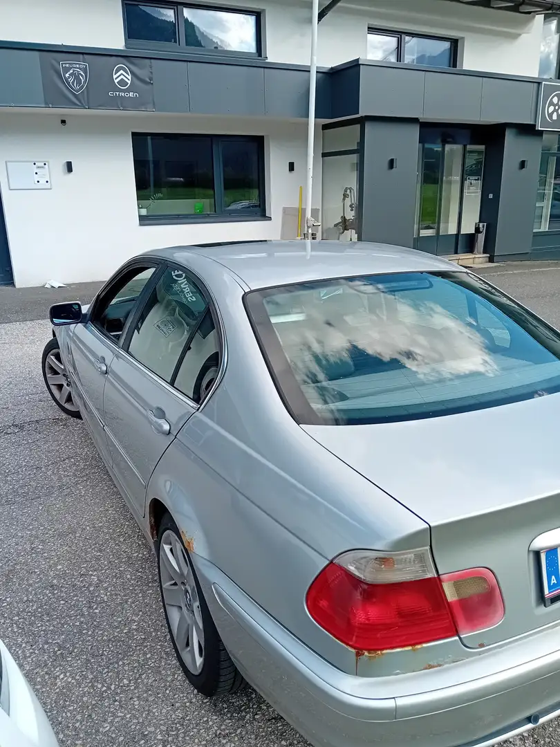 BMW 330 330d - 2