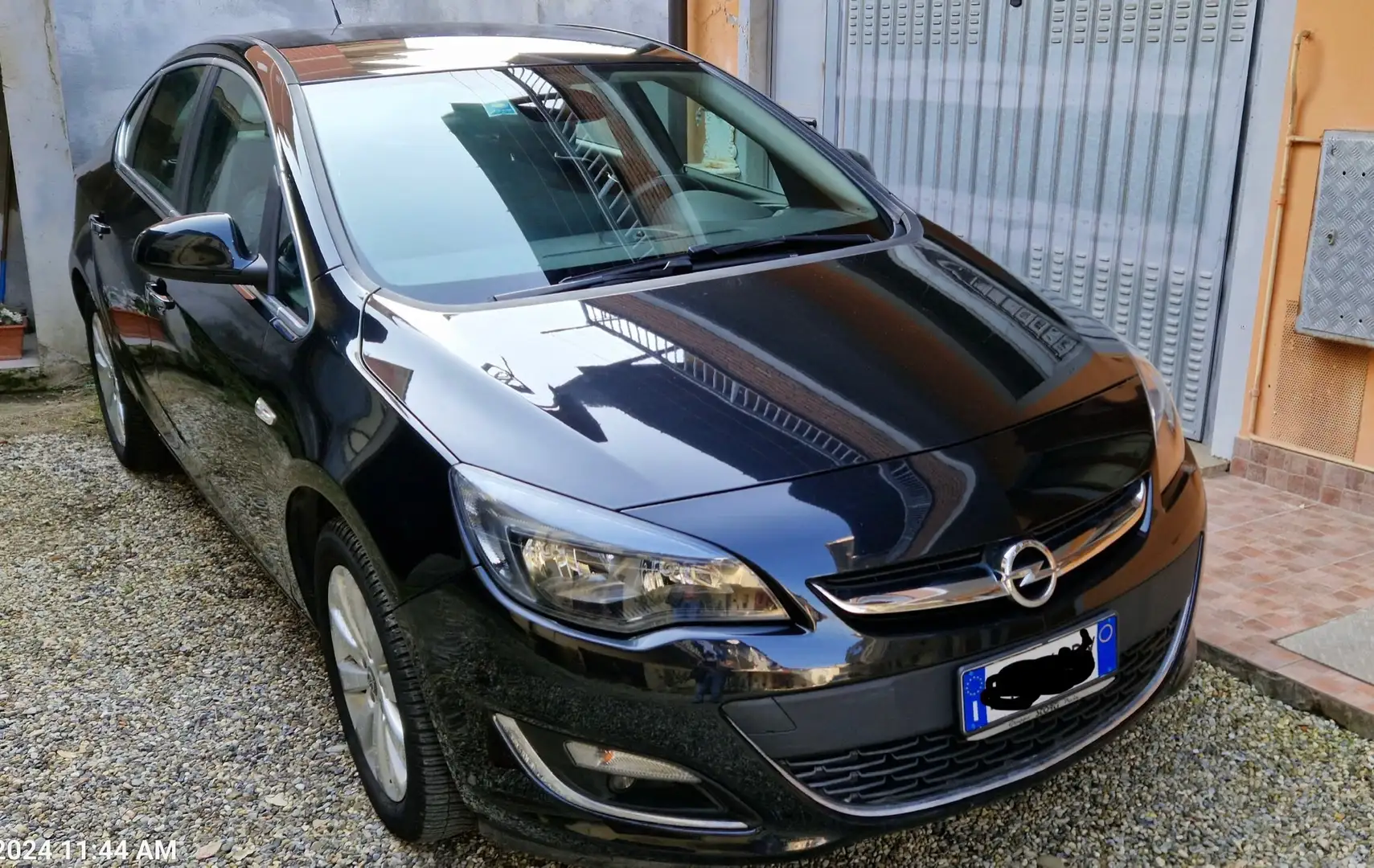 Opel Astra Sedan 1.7 cdti Cosmo 130cv Nero - 1