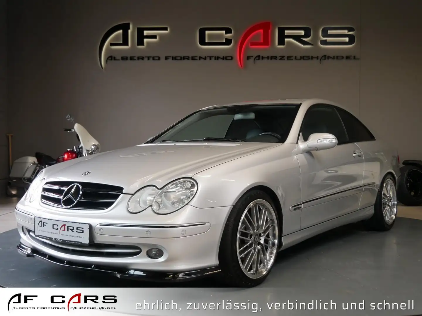 Mercedes-Benz CLK 200 Kompressor Coupe Avantgarde Pano Navi Argent - 1