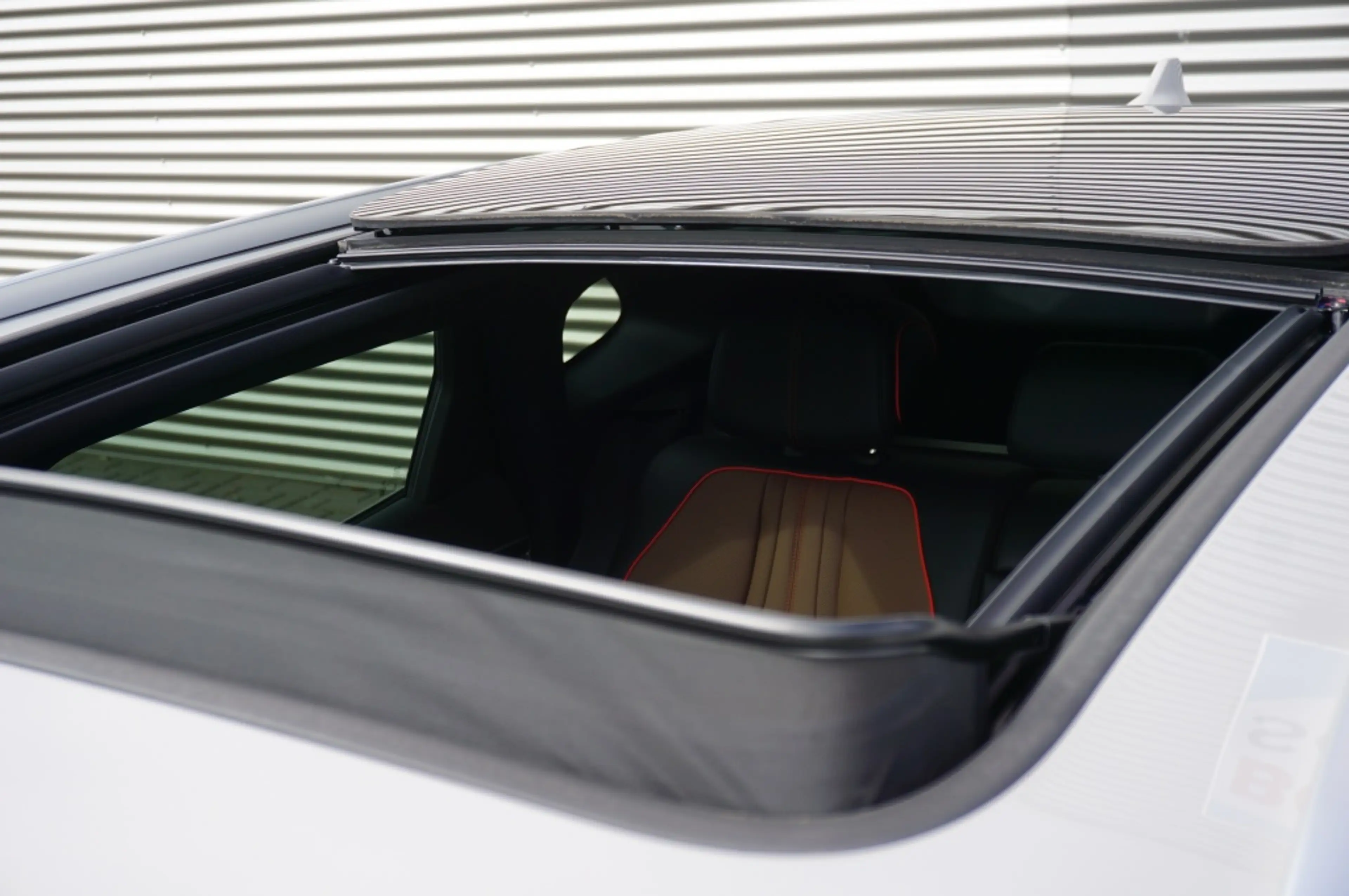 BYD Seal U 1.5 DM-i FWD Boost 218 PK | BRUIN INT. | 6JR GARAN — photo 15