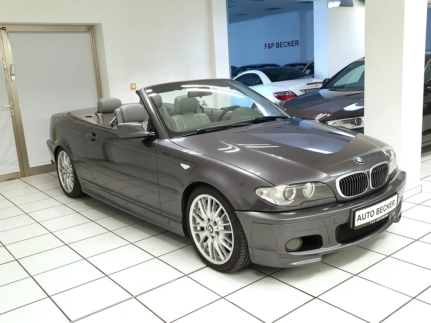 BMW 320 Ci Aut. M Paket Sport Leder Navi Xenon LPG Gas Grau - 2