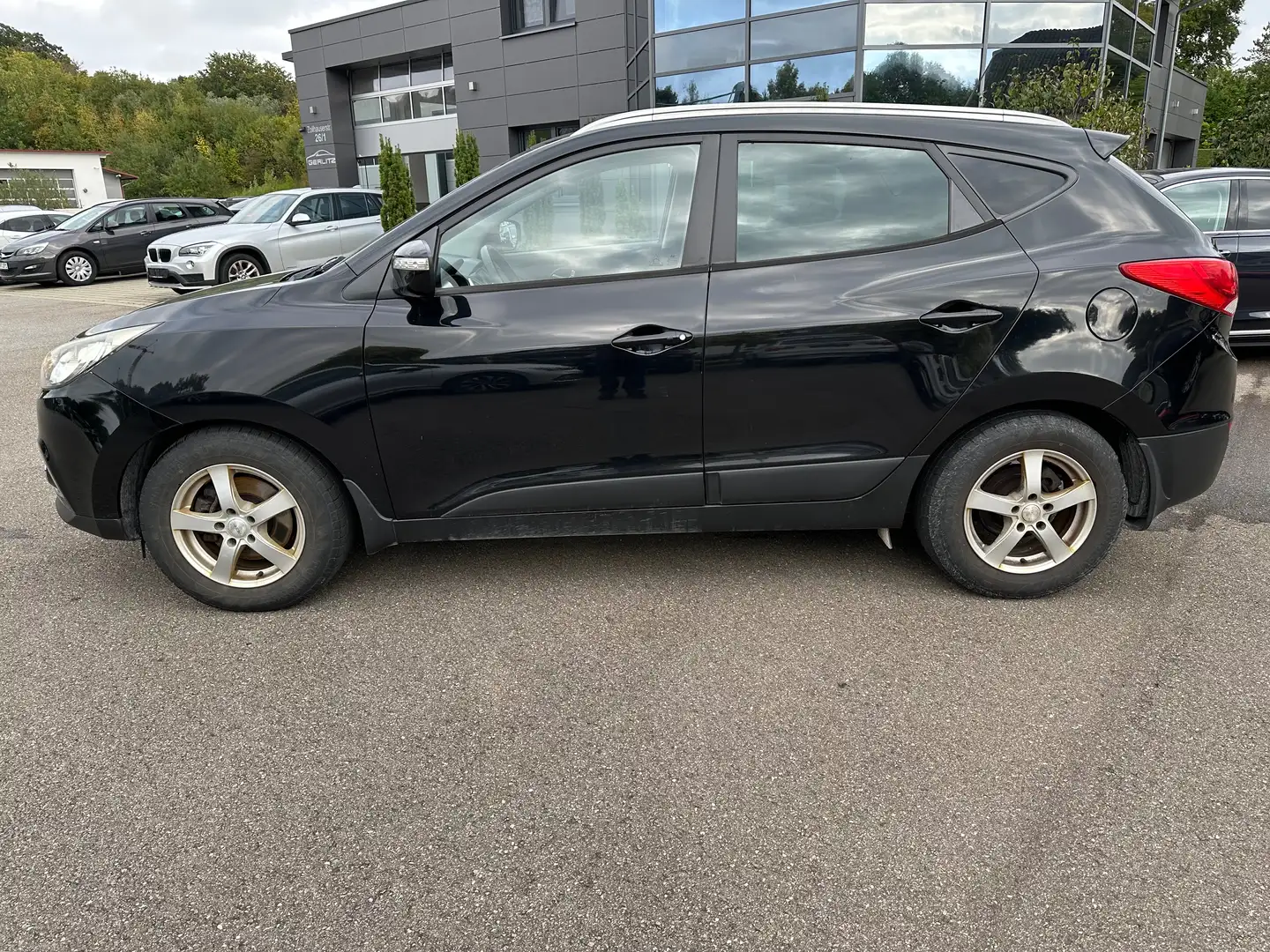 Hyundai iX35 Style 2WD Schwarz - 2