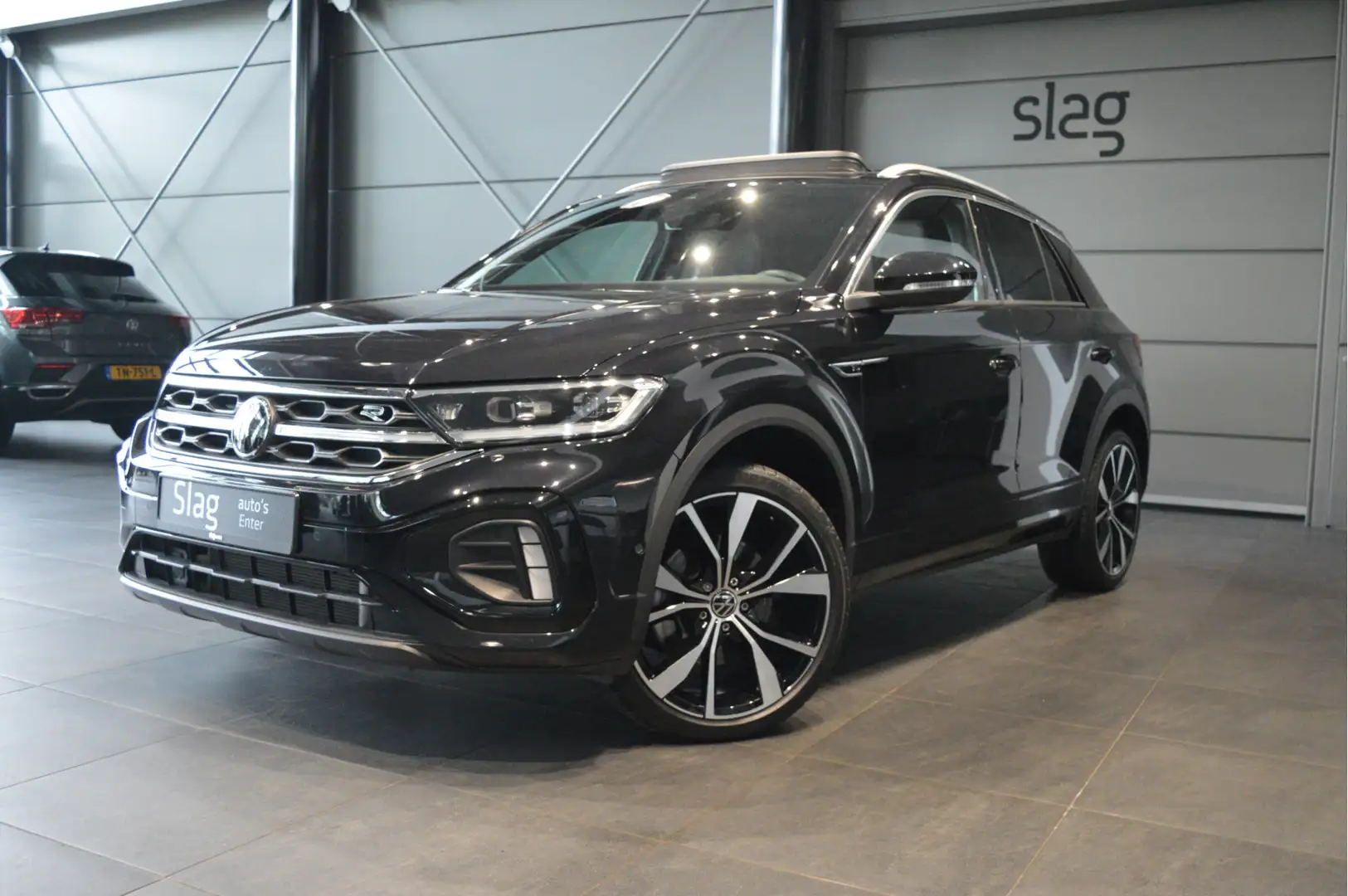 Volkswagen T-Roc 1.5 TSI 3X R-Line navi pano camera 19 inch 150 pk Nero - 1