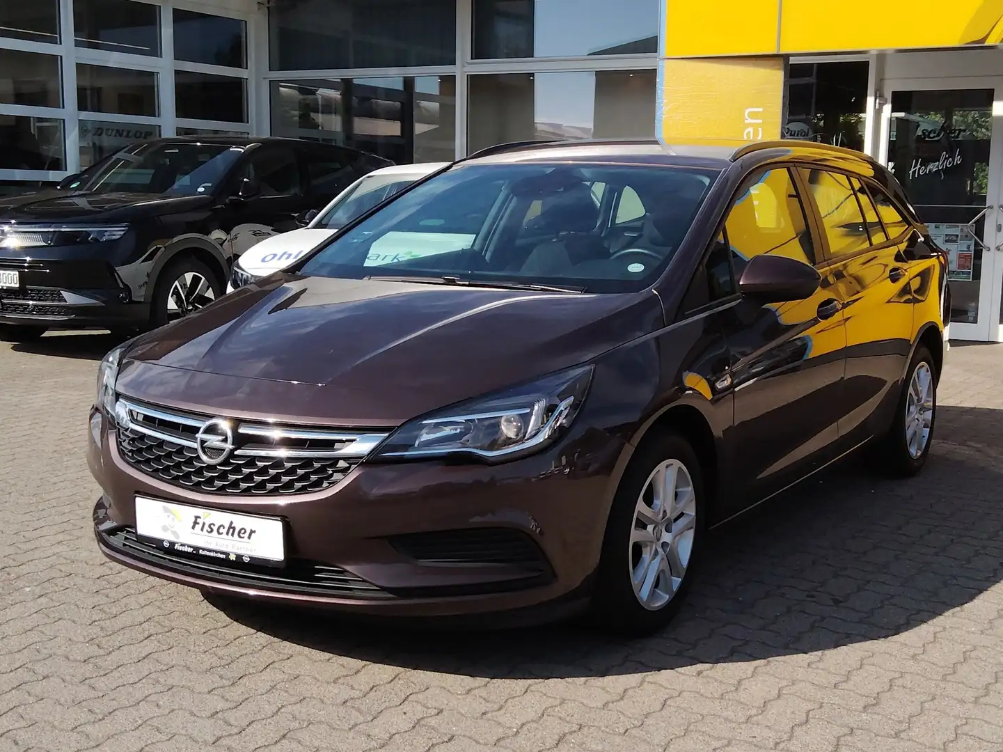Opel Astra Edition Start/Stop Braun - 1