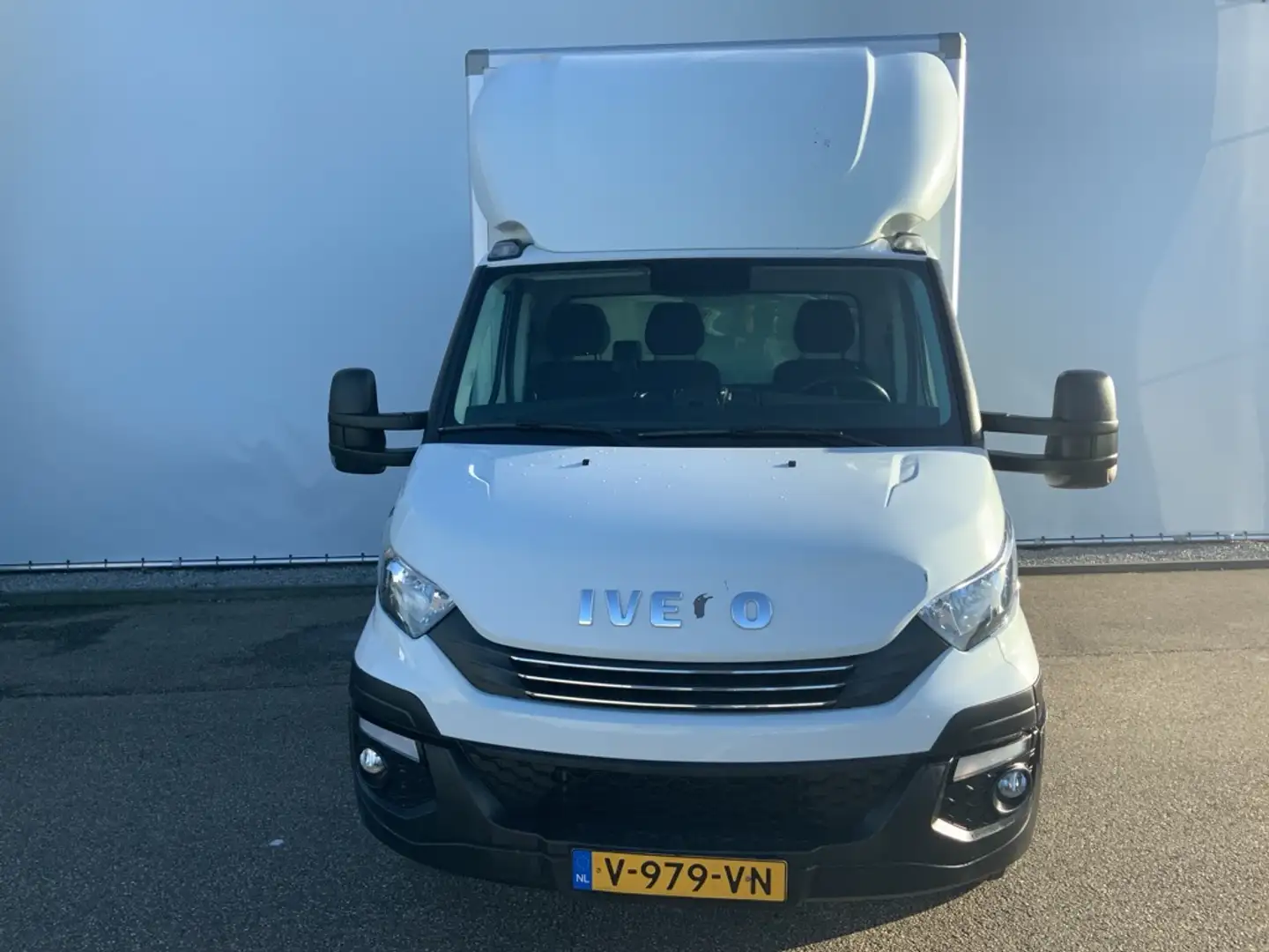 Iveco Daily 35C16 2.3 375 Automaat Meubelbak & Lift Airco Crui Wit - 2