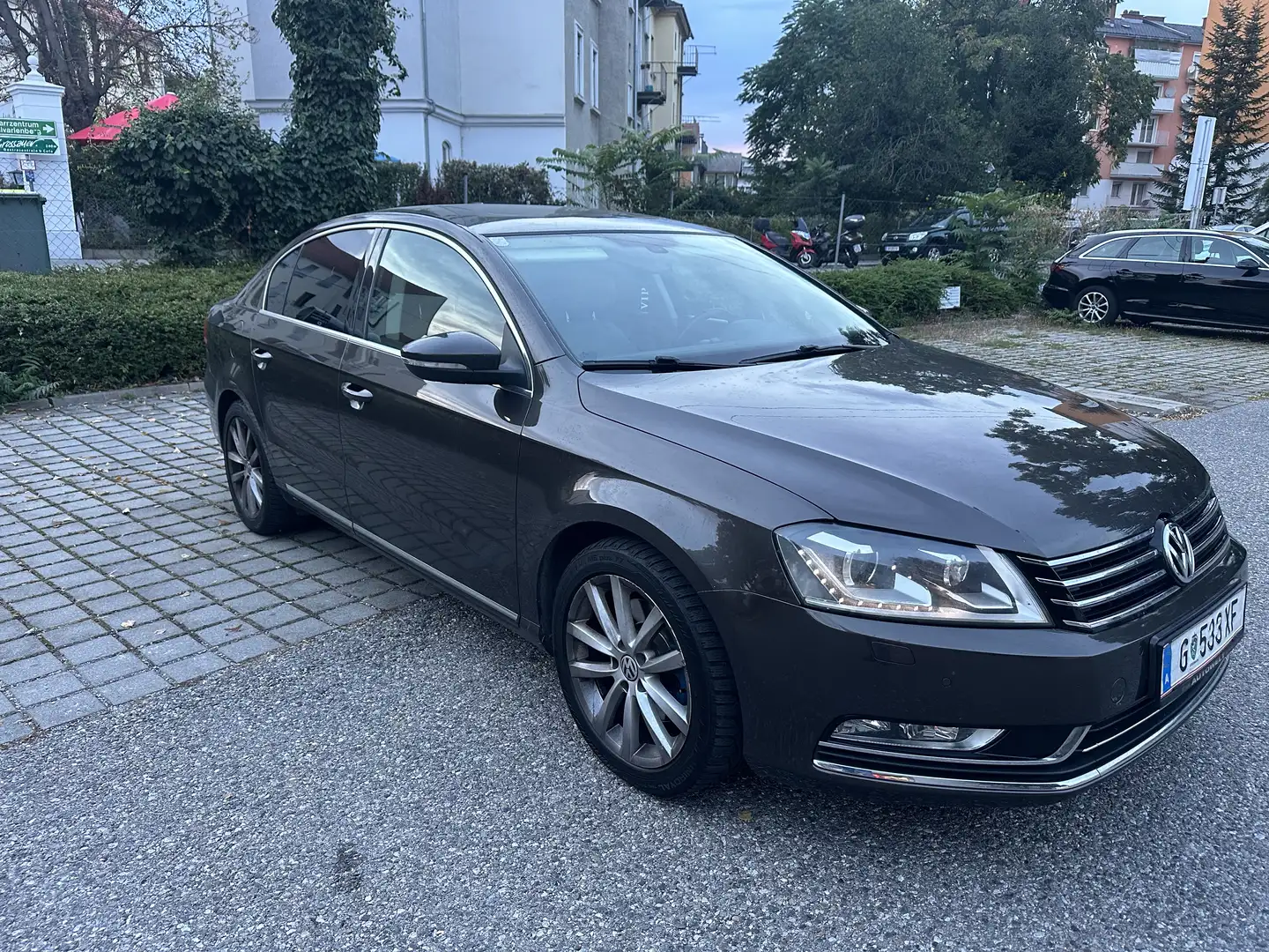Volkswagen Passat 1.6 TDI BlueMotion - 1