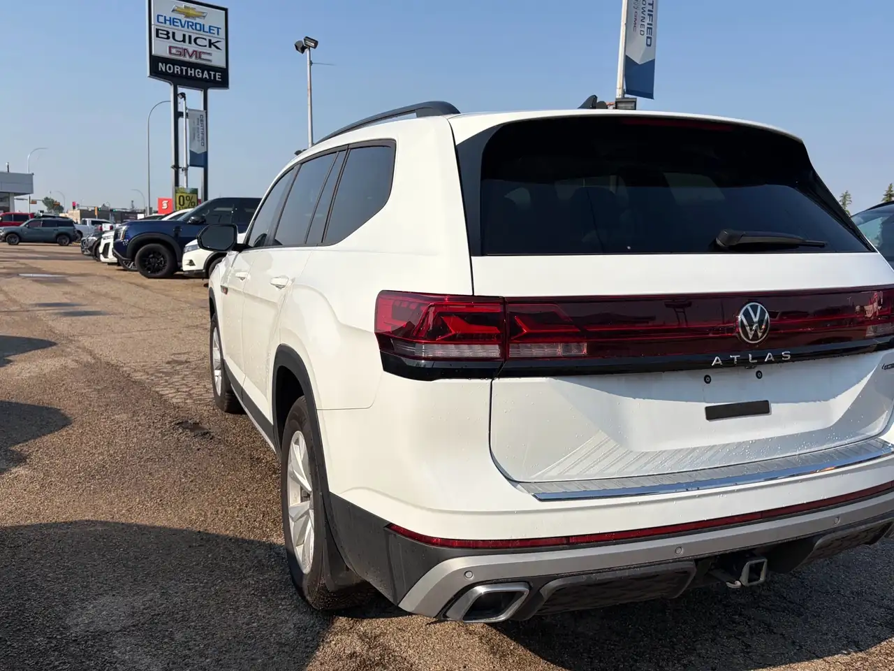 Volkswagen Atlas photo Volkswagen Atlas