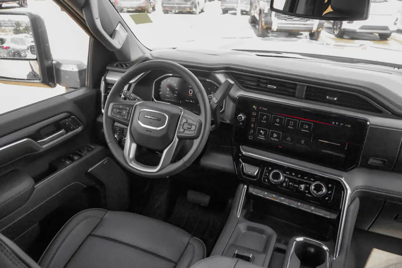 GMC Sierra 3500HD снимка GMC Sierra 3500HD