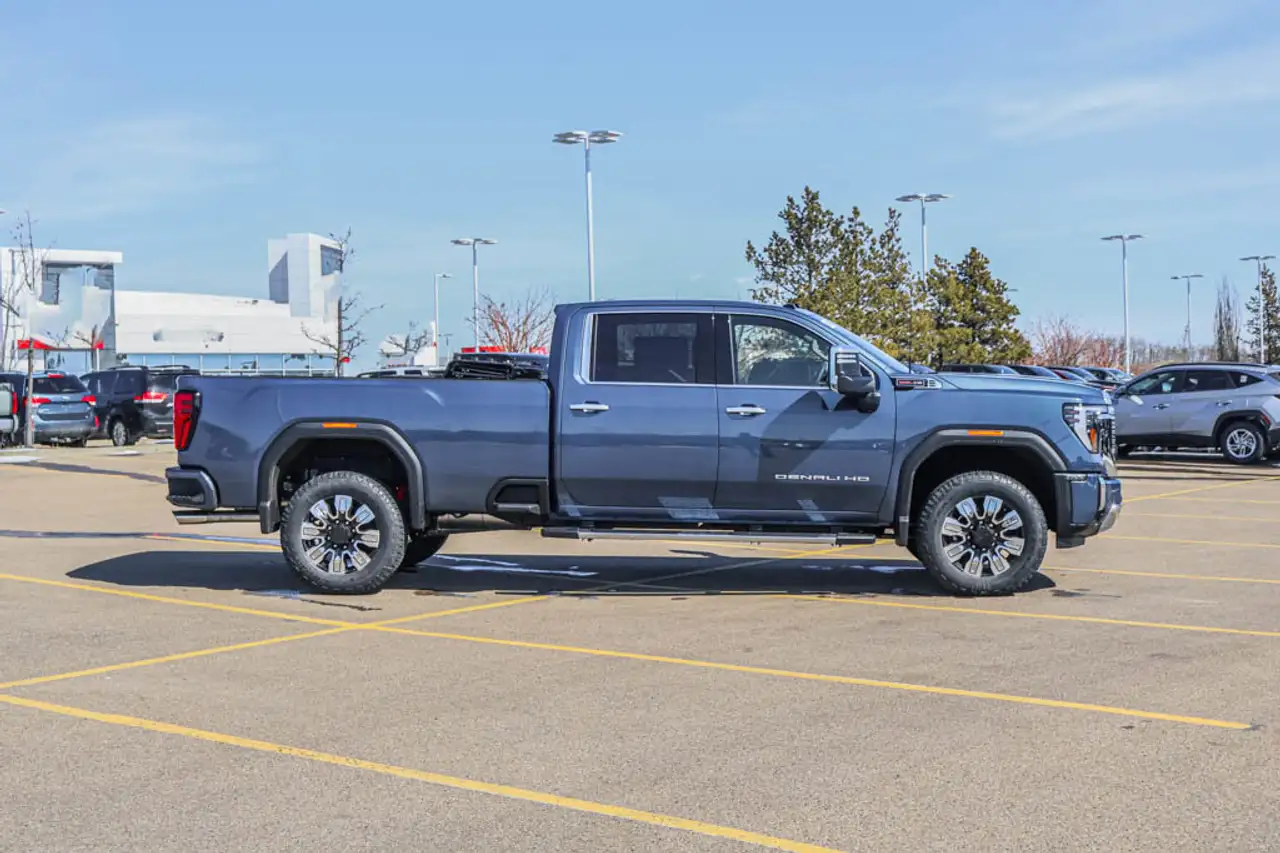 GMC Sierra 3500HD снимка GMC Sierra 3500HD