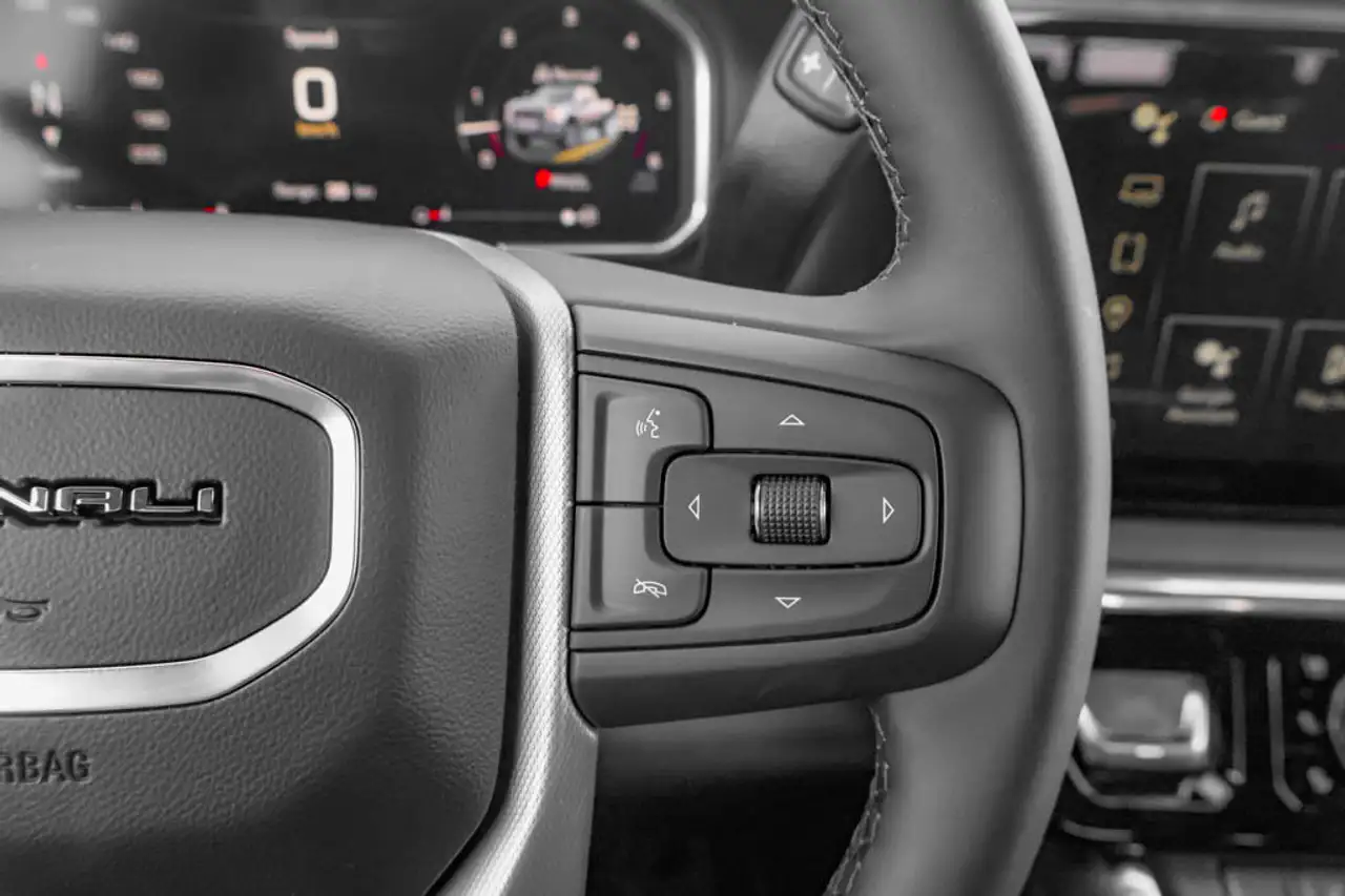 GMC Sierra 3500HD снимка GMC Sierra 3500HD