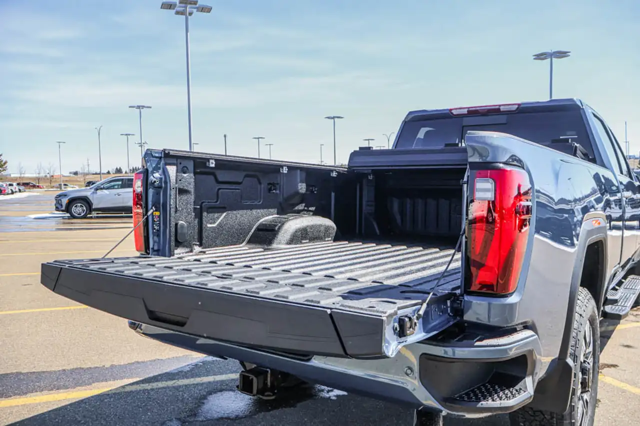 GMC Sierra 3500HD снимка GMC Sierra 3500HD