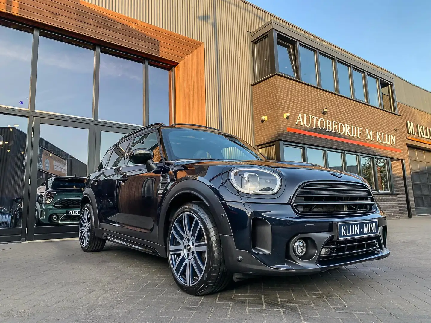 MINI Cooper Countryman Mini 1.5 MINI Yours Aut/Leer/Memory/Head up/Pano/C Noir - 1