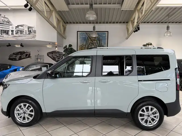 Ford Tourneo Courier view 6