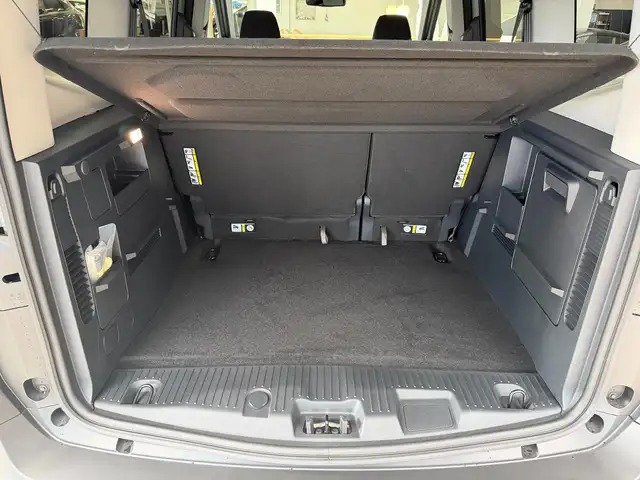 Ford Tourneo Courier view 11