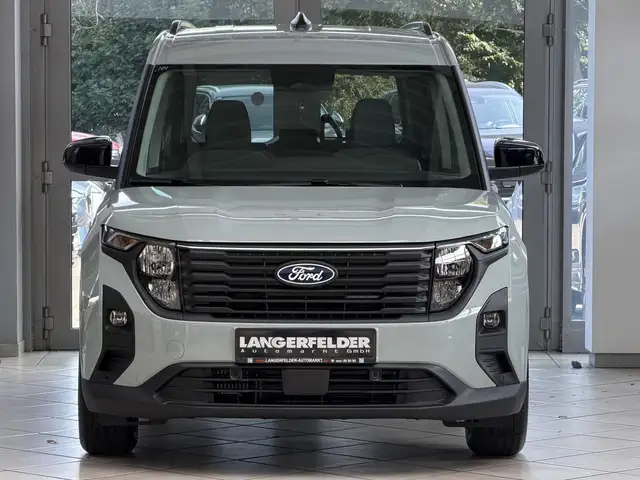 Ford Tourneo Courier view 8