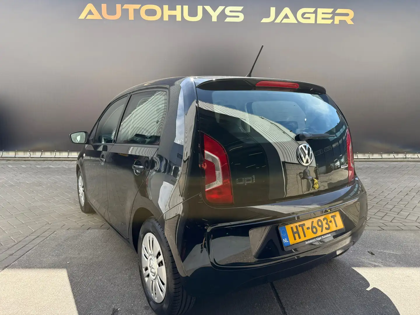 Volkswagen up! 1.0 move up! BlueMotion Noir - 2