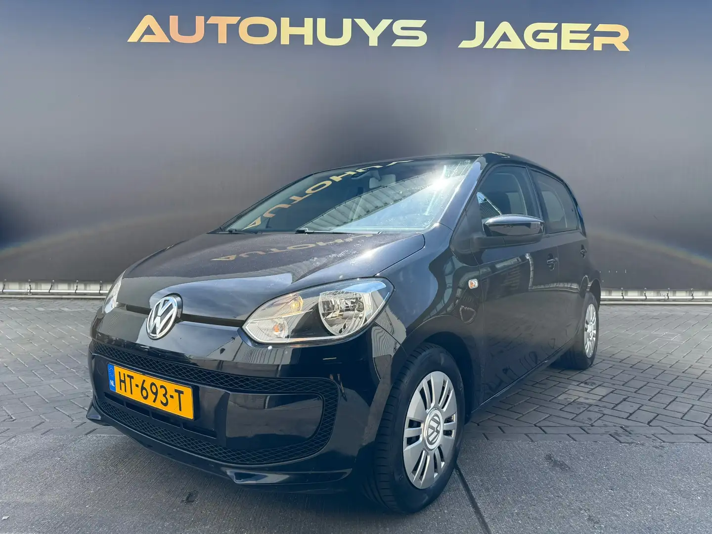 Volkswagen up! 1.0 move up! BlueMotion Noir - 1
