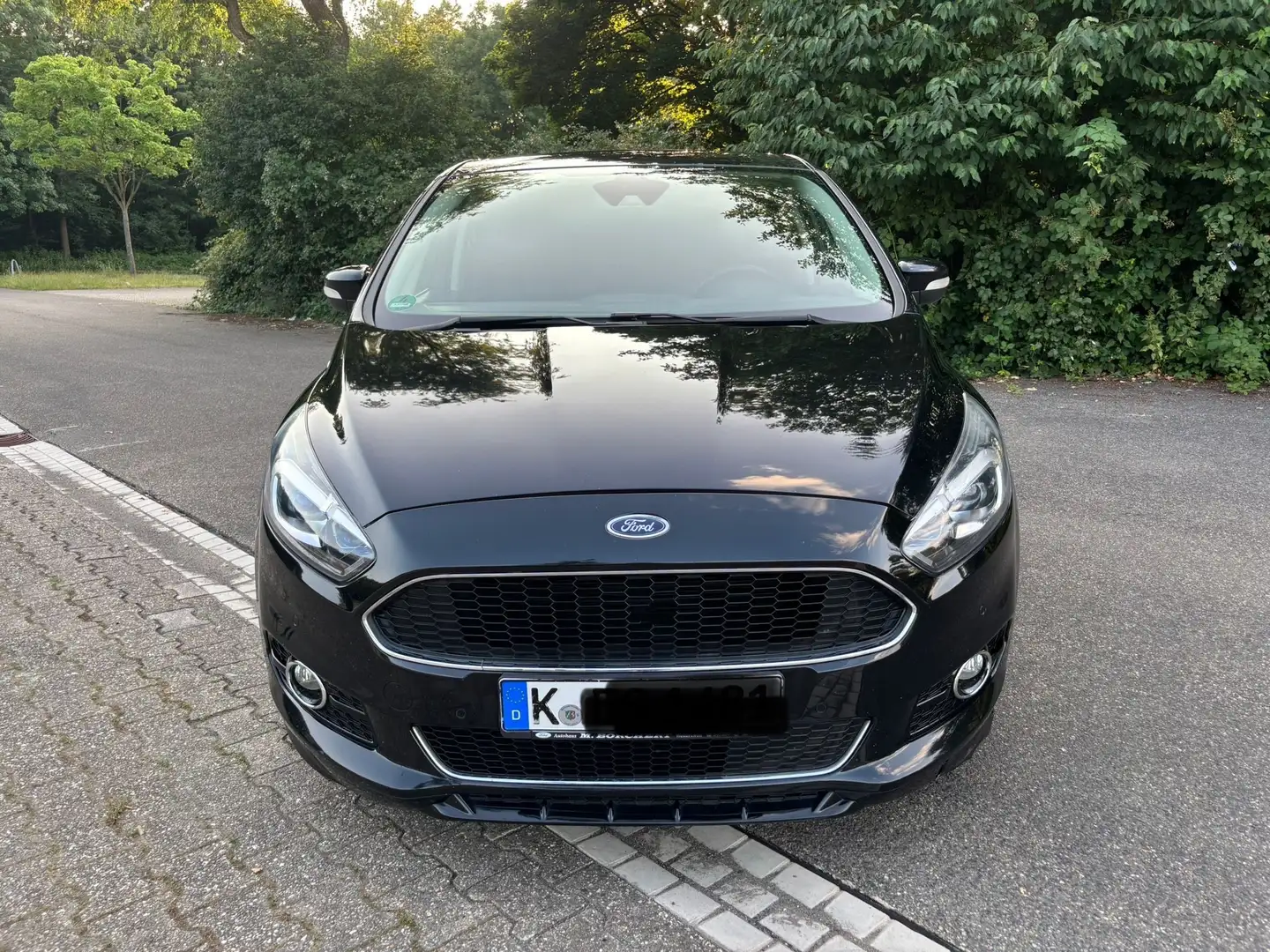 Ford S-Max 2.0 TDCi *ST-LINE/ LED/179PS/VOLLEDER/SONY* Schwarz - 2