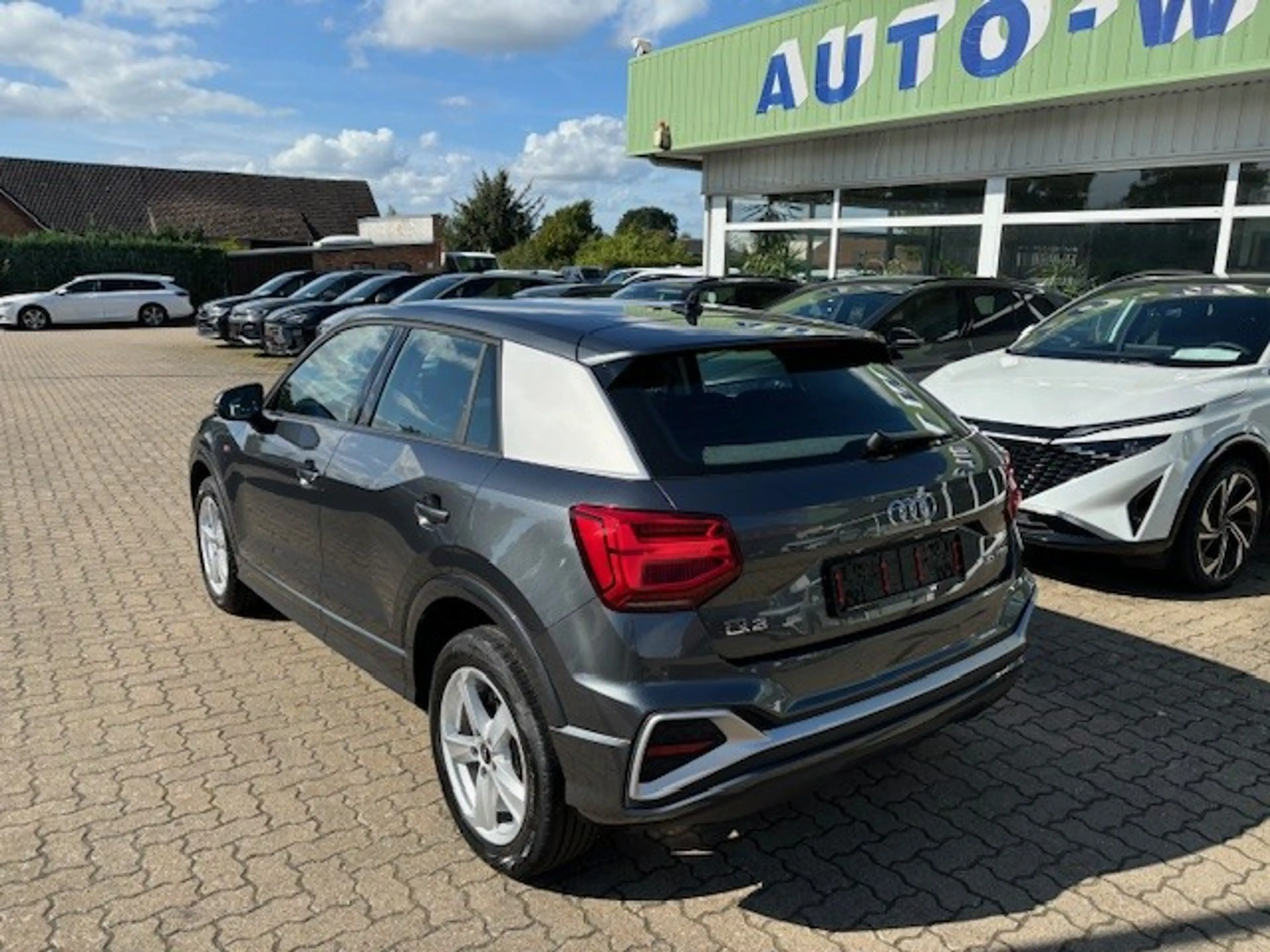 Audi Q2 35 TFSI S-Tronic S-Line, Matrix, Komfort plus — photo 3