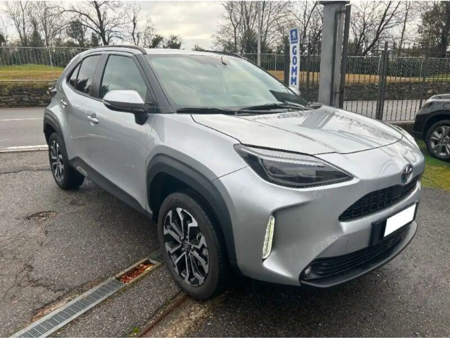 Toyota Yaris Cross toyota yaris cross design Argent - 2
