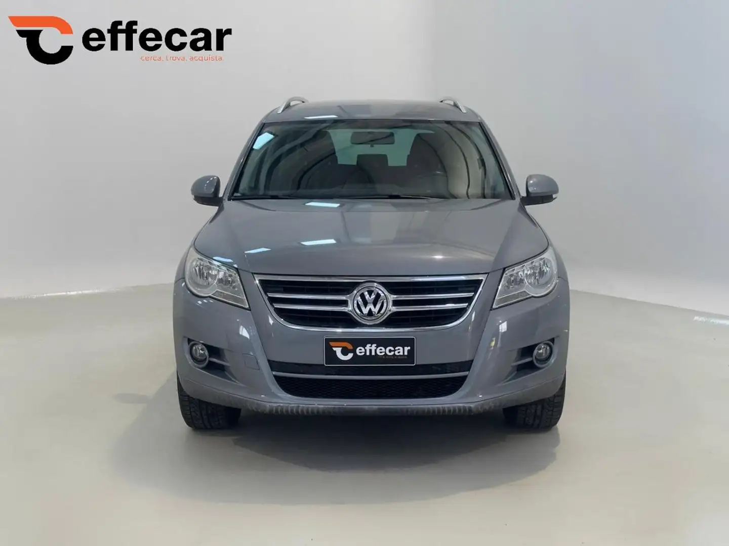 Volkswagen Tiguan 1.4 TSI 4MOTION Sport & Style Grau - 2