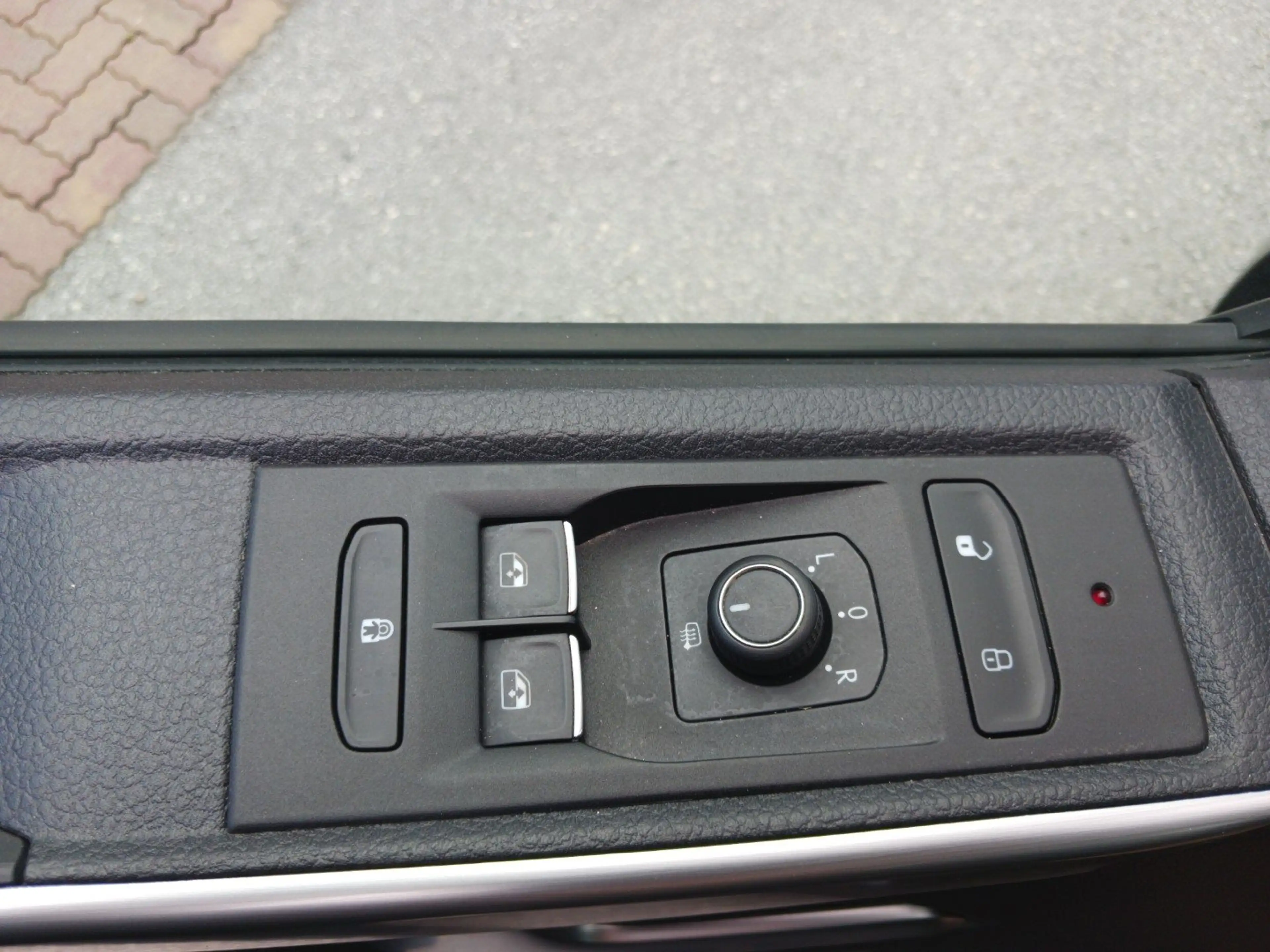 Volkswagen T6.1 Multivan 4MOTION Comfortline — photo 15