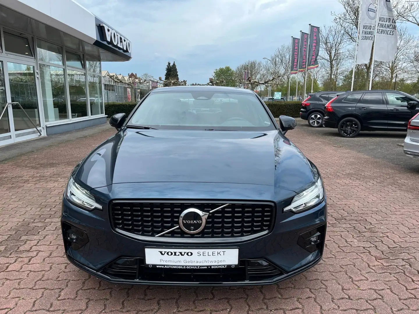 Volvo S60 B4 Benzin Geartronic Plus Dark Blau - 2
