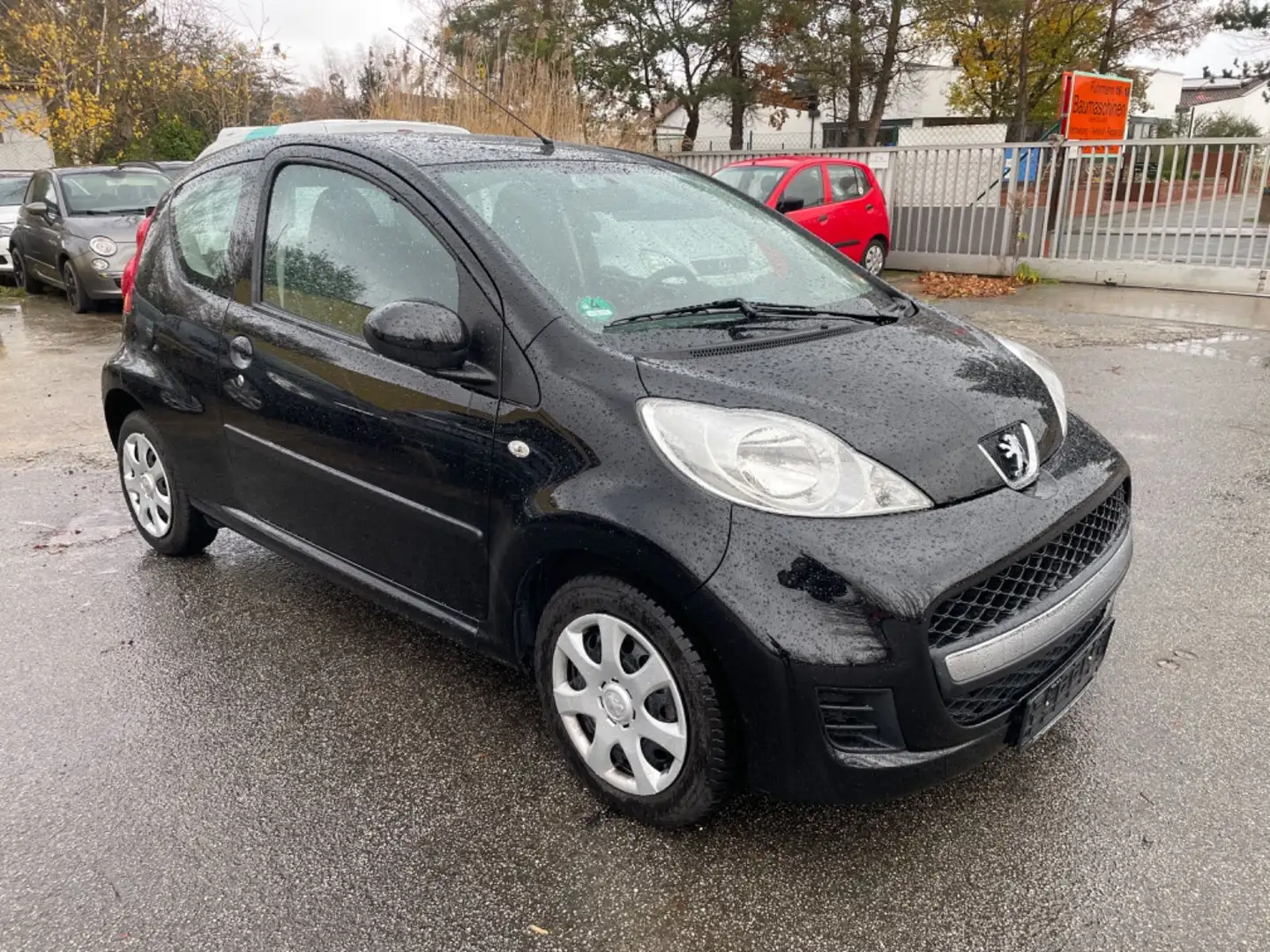 Peugeot 107 Filou 1.Hand Allwetterreifen Schwarz - 2