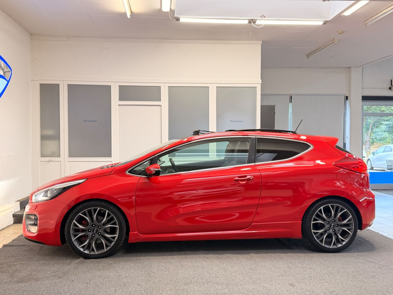 Kia ProCeed / pro_cee'd / ProCeed 1.6 T-GDI GT-Track pro_cee'd — photo 5