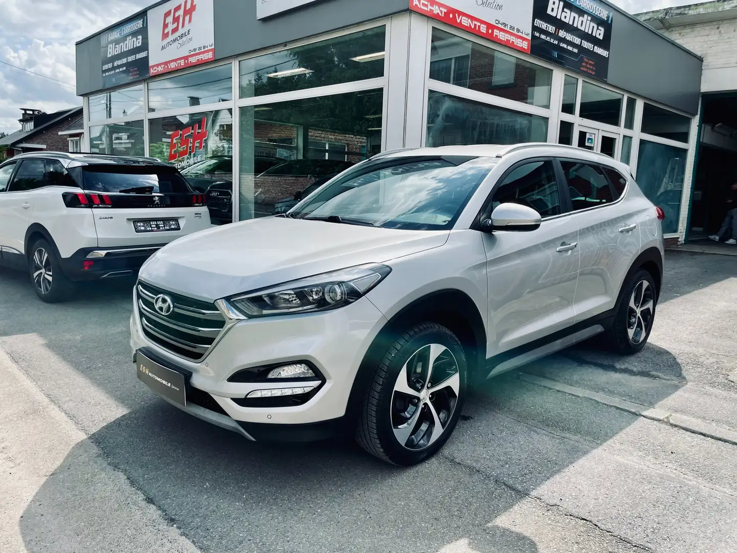 Hyundai TUCSON Tucson 1.7 CRDi 2WD Premium /CUIR/GPS/GARANTIE 12M Argent - 1