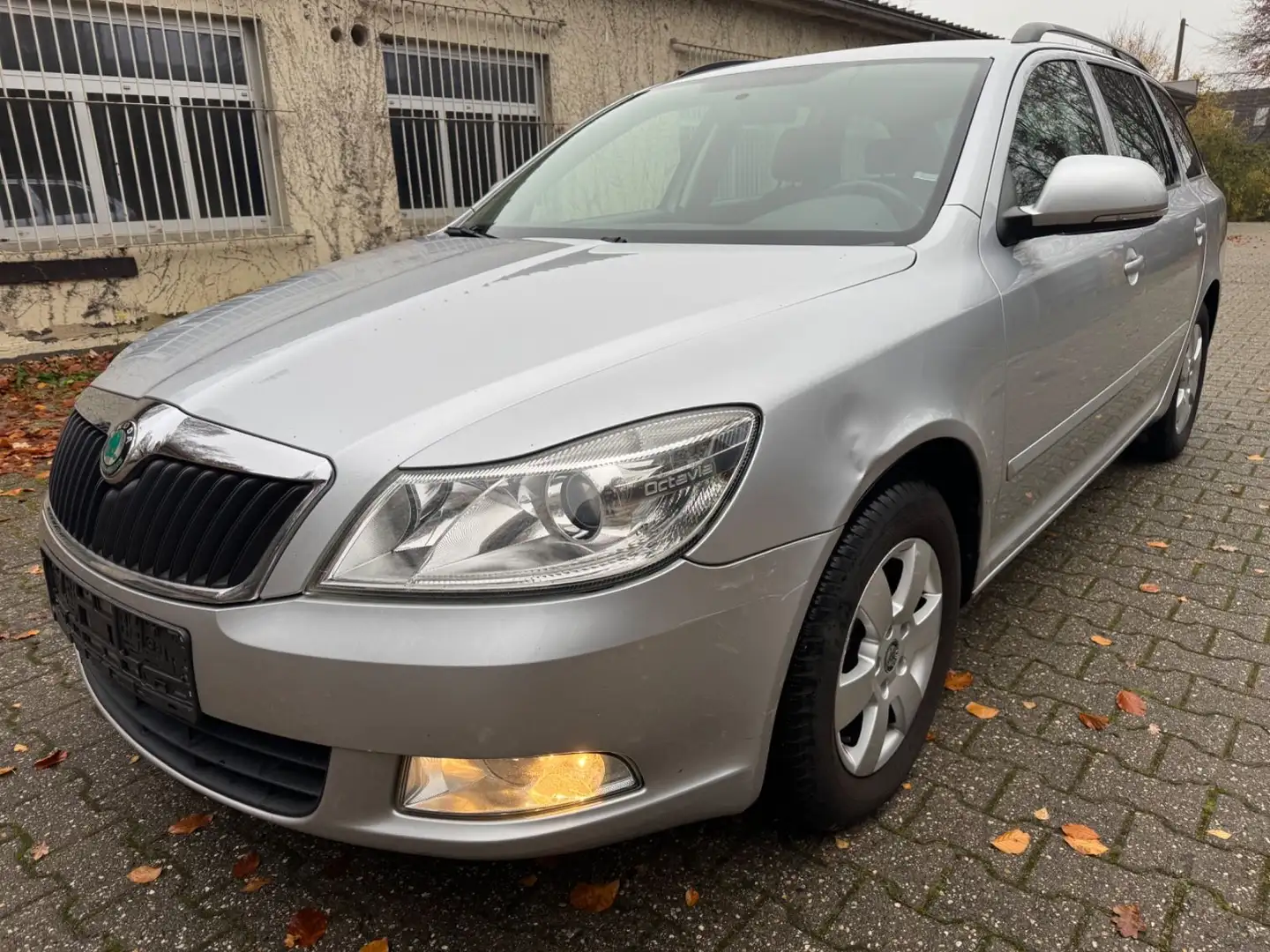 Skoda Octavia Combi Impuls Edition Silber - 1