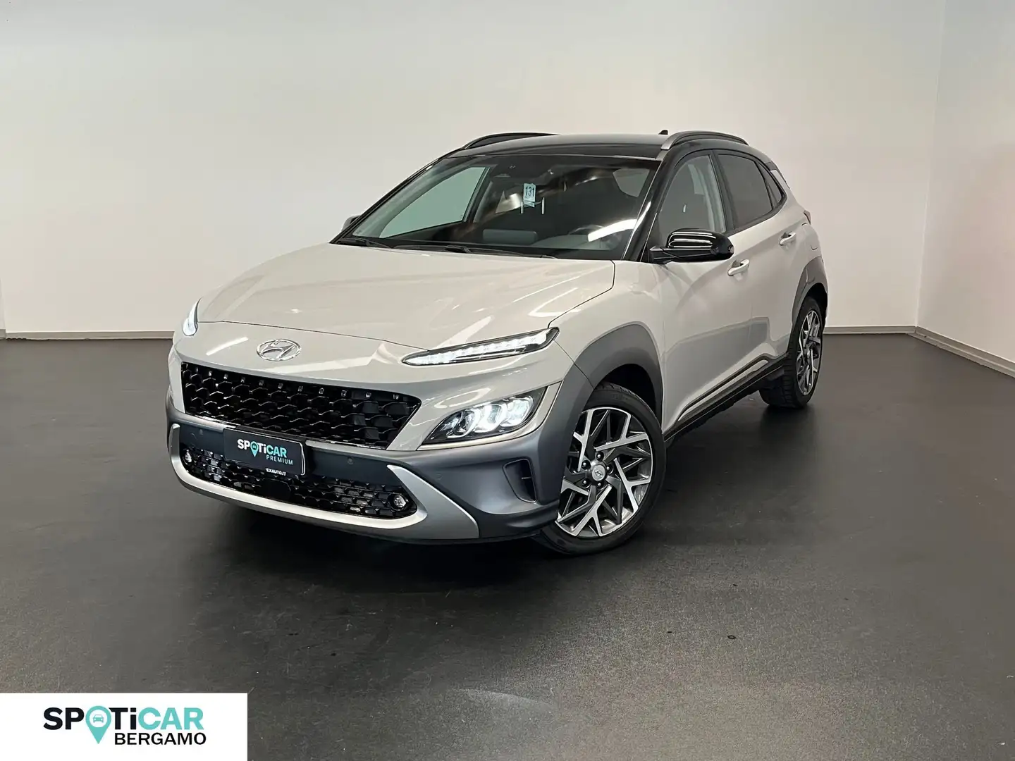 Hyundai KONA 1.6 gdi hev Xclass 2wd 141cv dct Šedá - 1