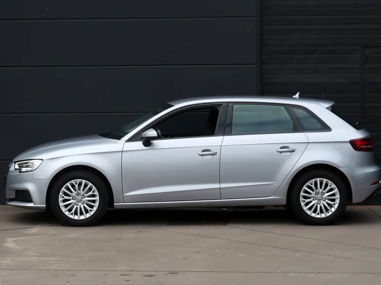 Audi A3 Sportback TFSI S-Tronic - 1