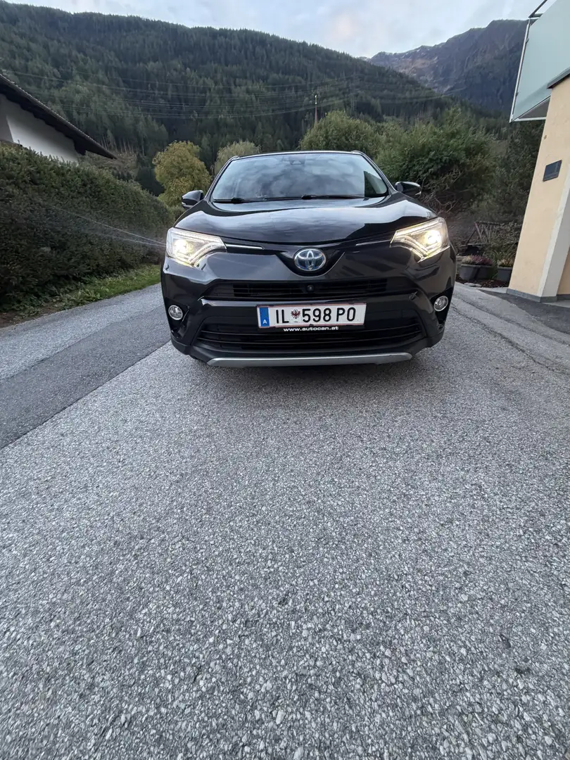 Toyota RAV4 Vollauslastung Außer Banoramadach - 2
