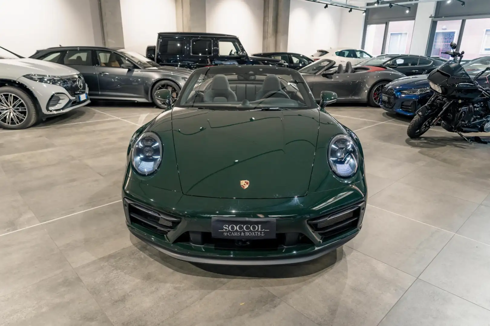 Porsche 911 Carrera 4 GTS Cabriolet*ASSE POST STERZANTE*LIFT Verde - 2