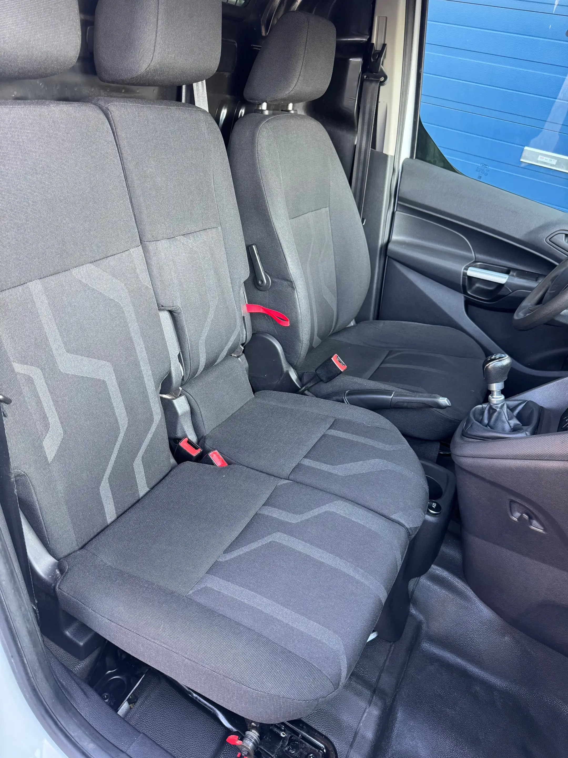 Ford Transit Connect T200 1.0 EcoBoost Trend — photo 8