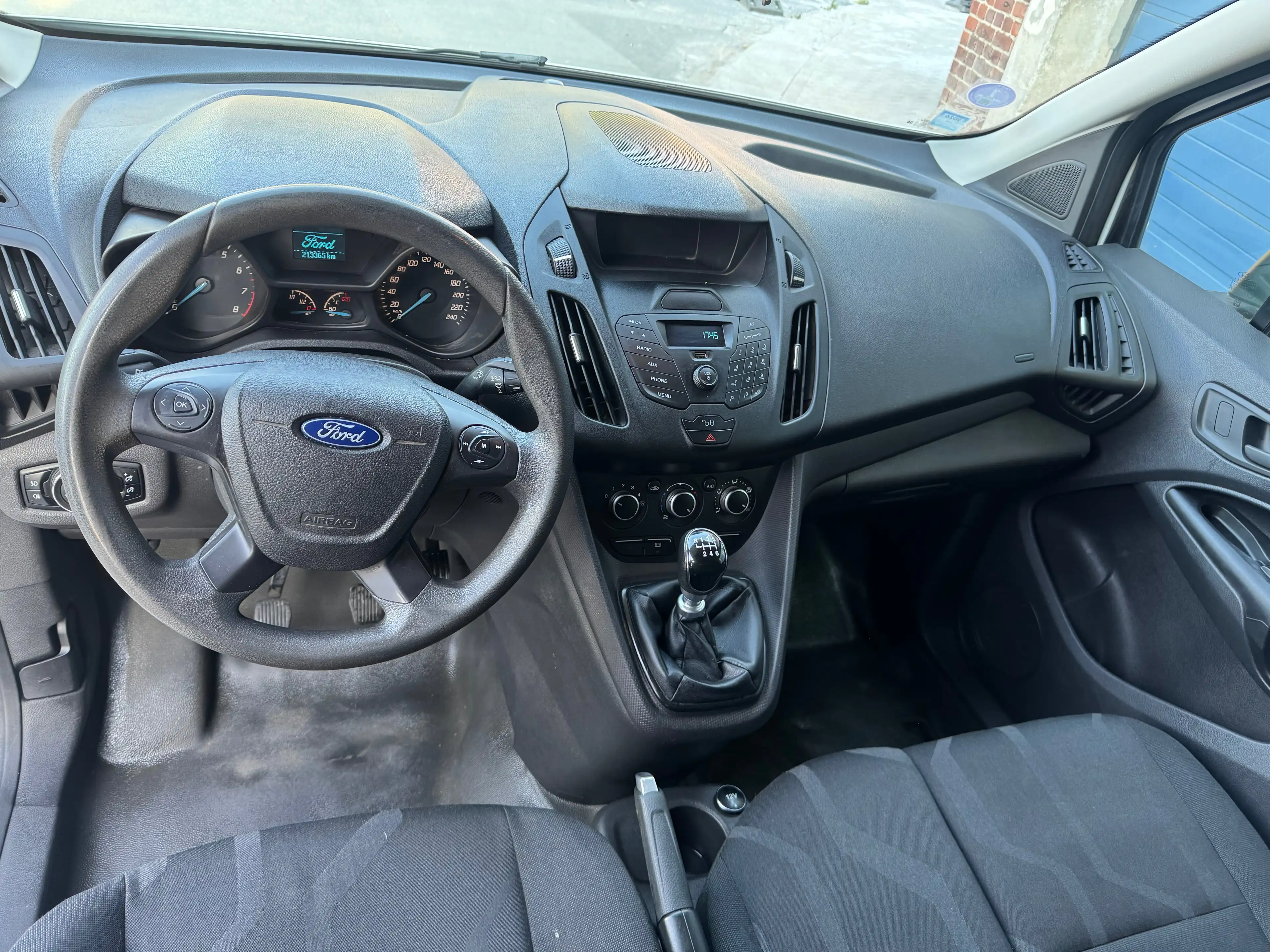 Ford Transit Connect T200 1.0 EcoBoost Trend — photo 6