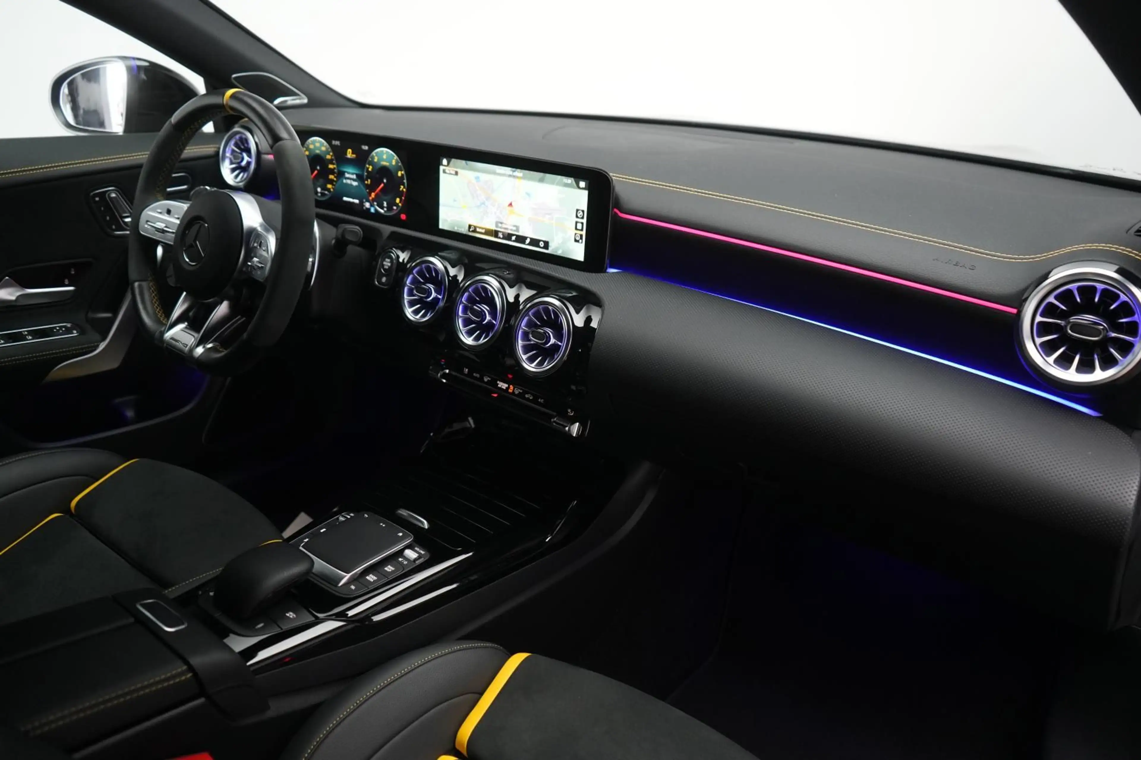 Mercedes-Benz CLA 45 AMG S 4Matic+ Speedshift 8G-DCT Perf.Sitz — photo 8