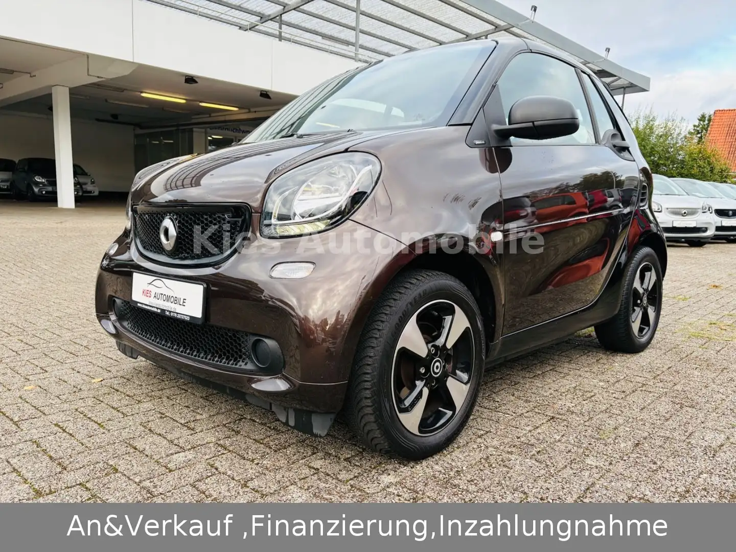 smart forTwo Cabrio Passion 90Ps AUTOM/KAMERA/NAVI/SZH Brun - 1