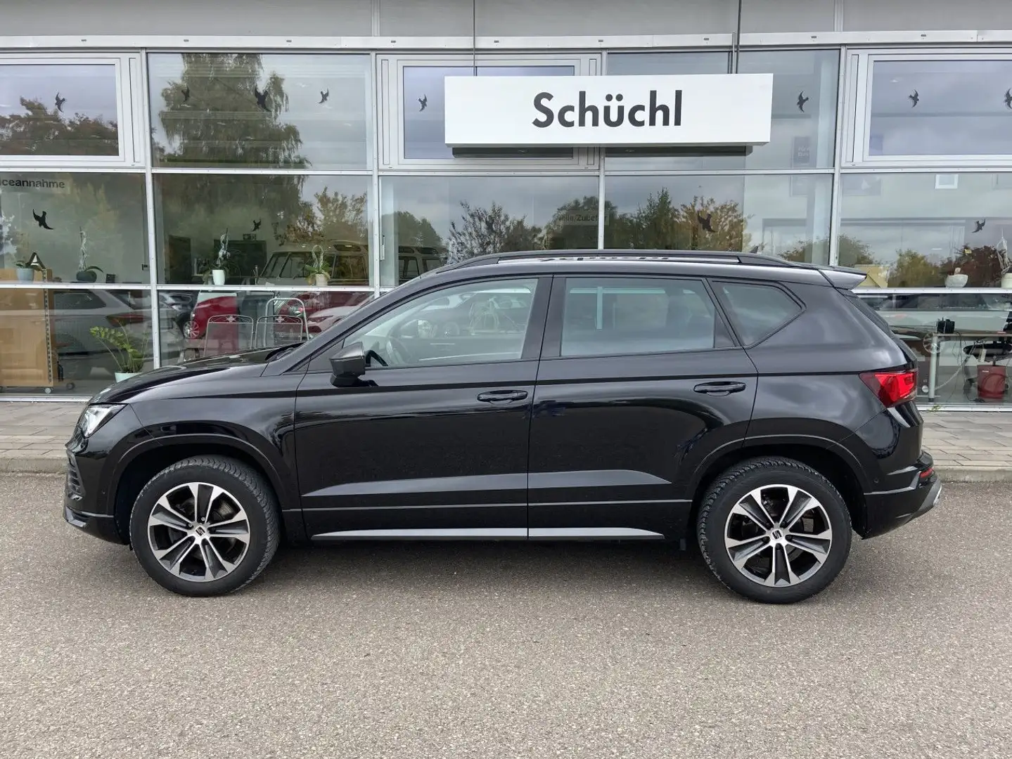 SEAT Ateca 2.0 TDI DSG FR-LINE AHK+17"+EL.HECK+NAVI-P Schwarz - 2