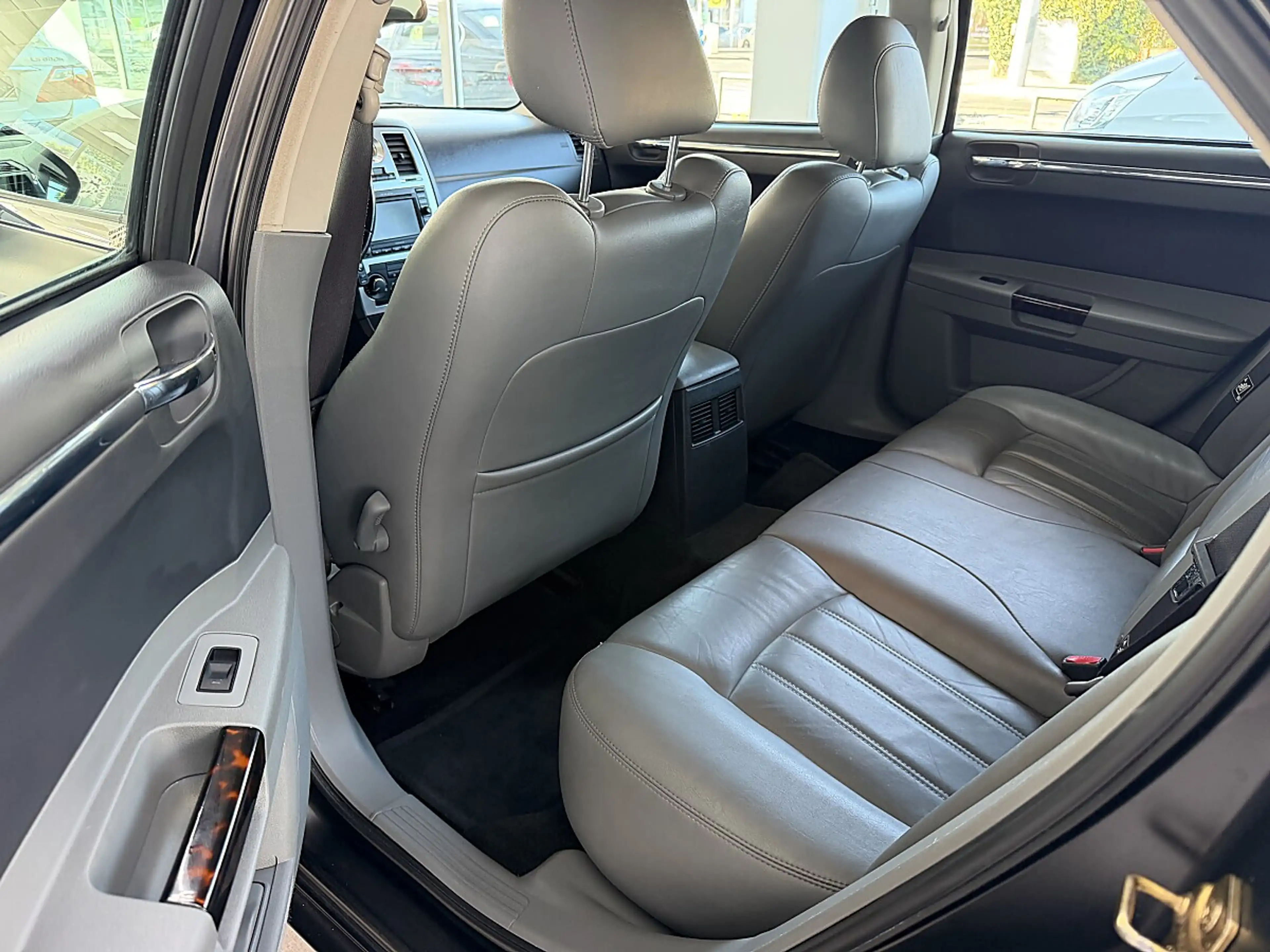 Chrysler 300C 300 C 5,7 V8 HEMI Autostick — photo 14