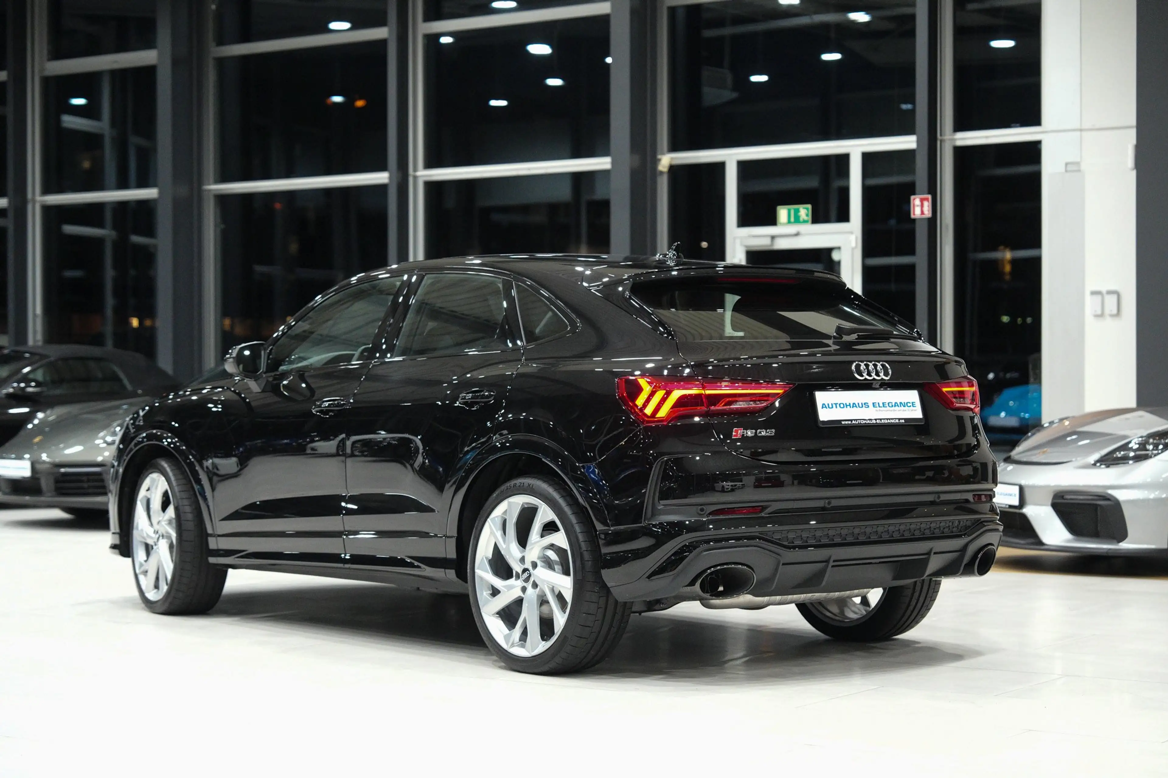 Audi RS Q3 2.5 TFSI quattro*RS-ABGAS*SPORTSITZE*1.HD* — photo 4