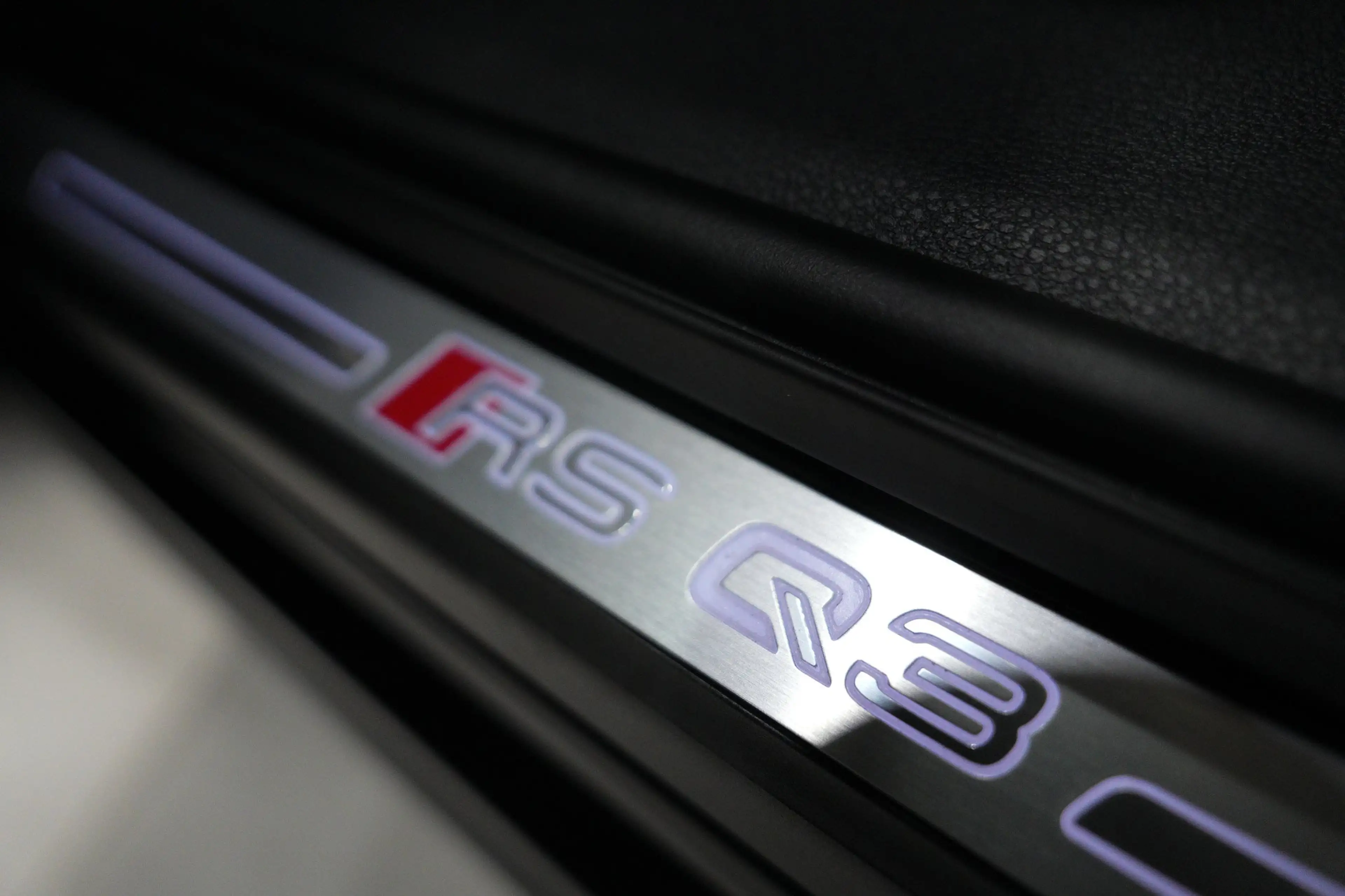 Audi RS Q3 2.5 TFSI quattro*RS-ABGAS*SPORTSITZE*1.HD* — photo 12