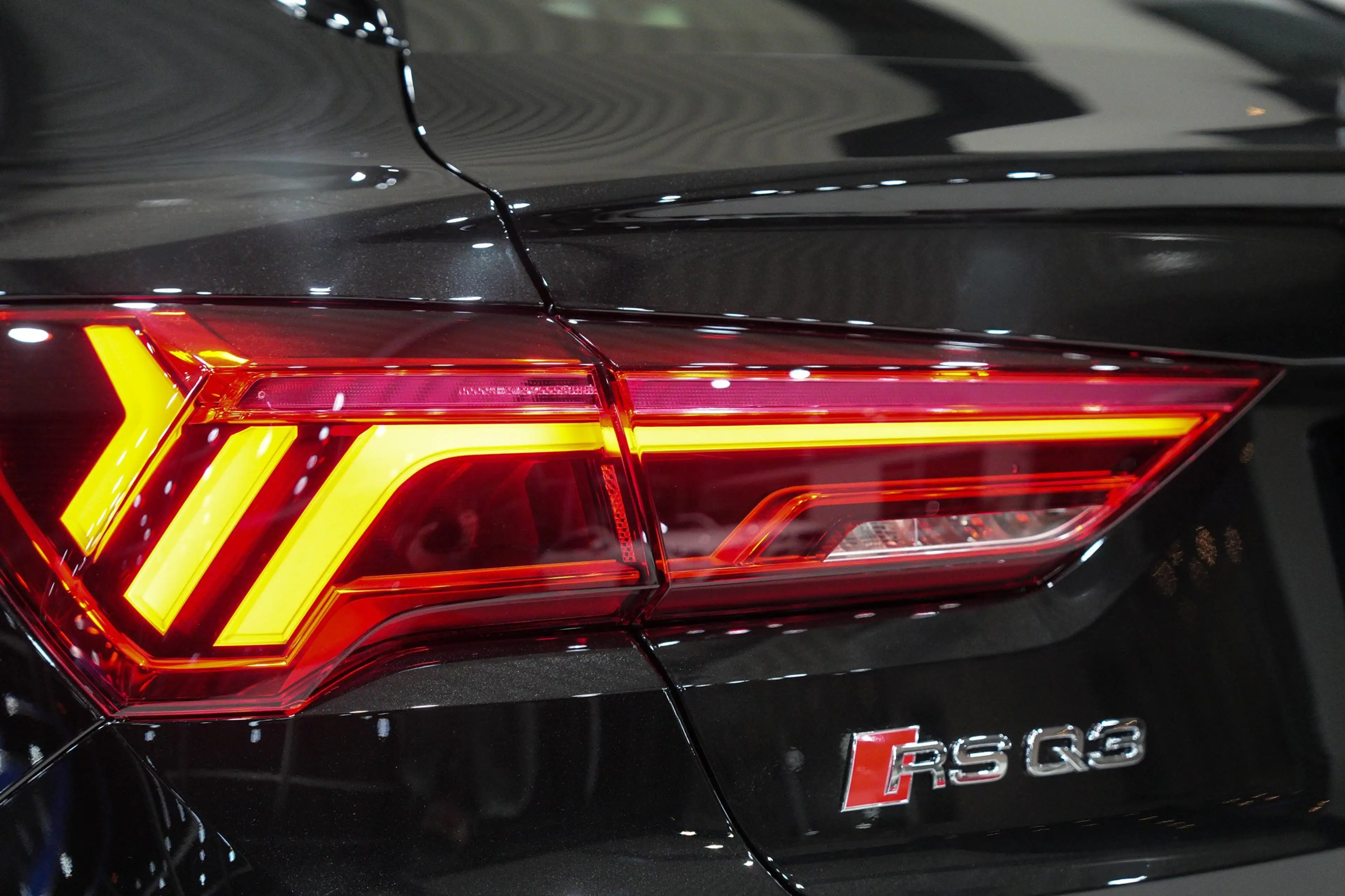 Audi RS Q3 2.5 TFSI quattro*RS-ABGAS*SPORTSITZE*1.HD* — photo 9