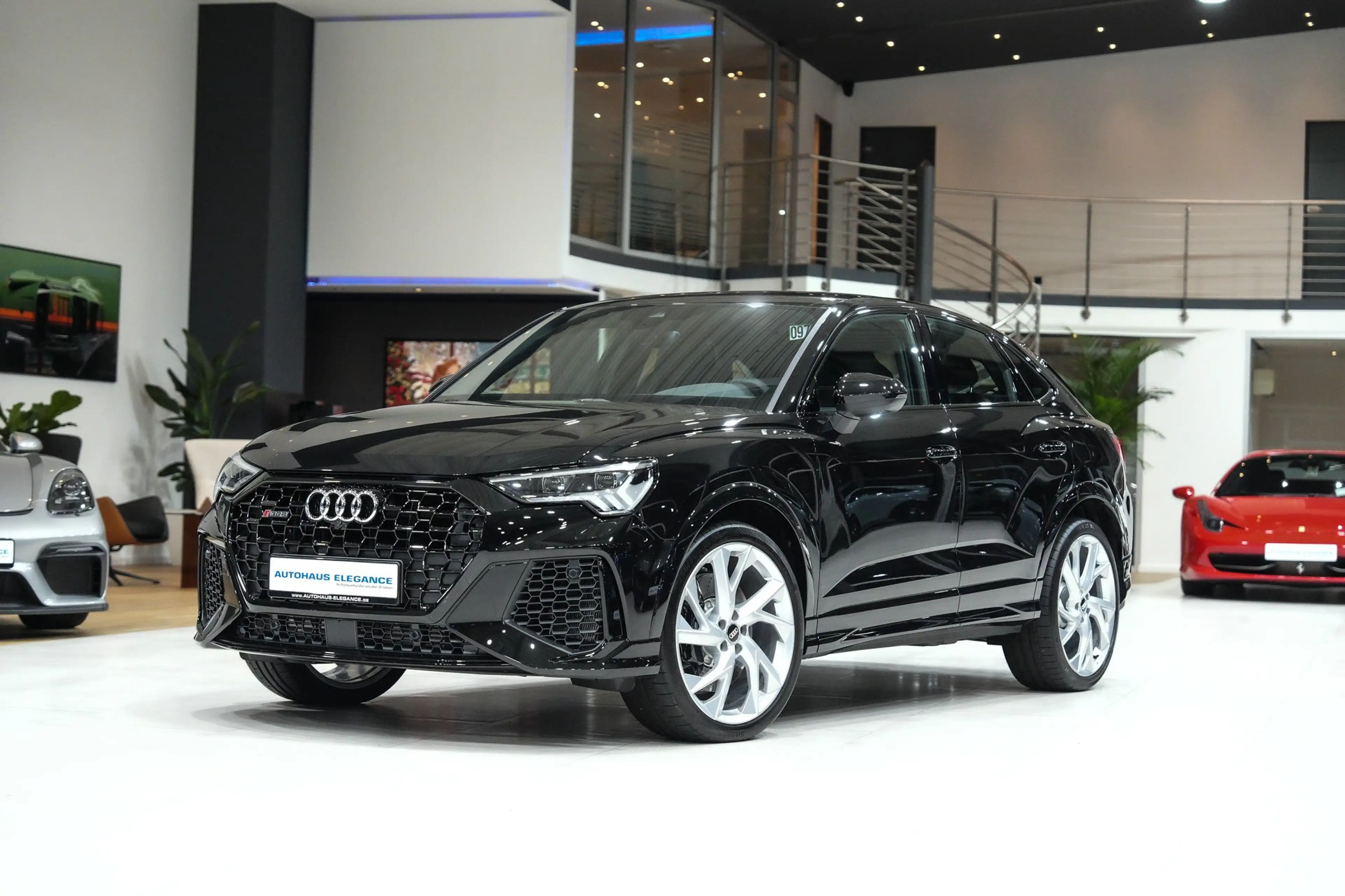 Audi RS Q3 2.5 TFSI quattro*RS-ABGAS*SPORTSITZE*1.HD* — photo 6