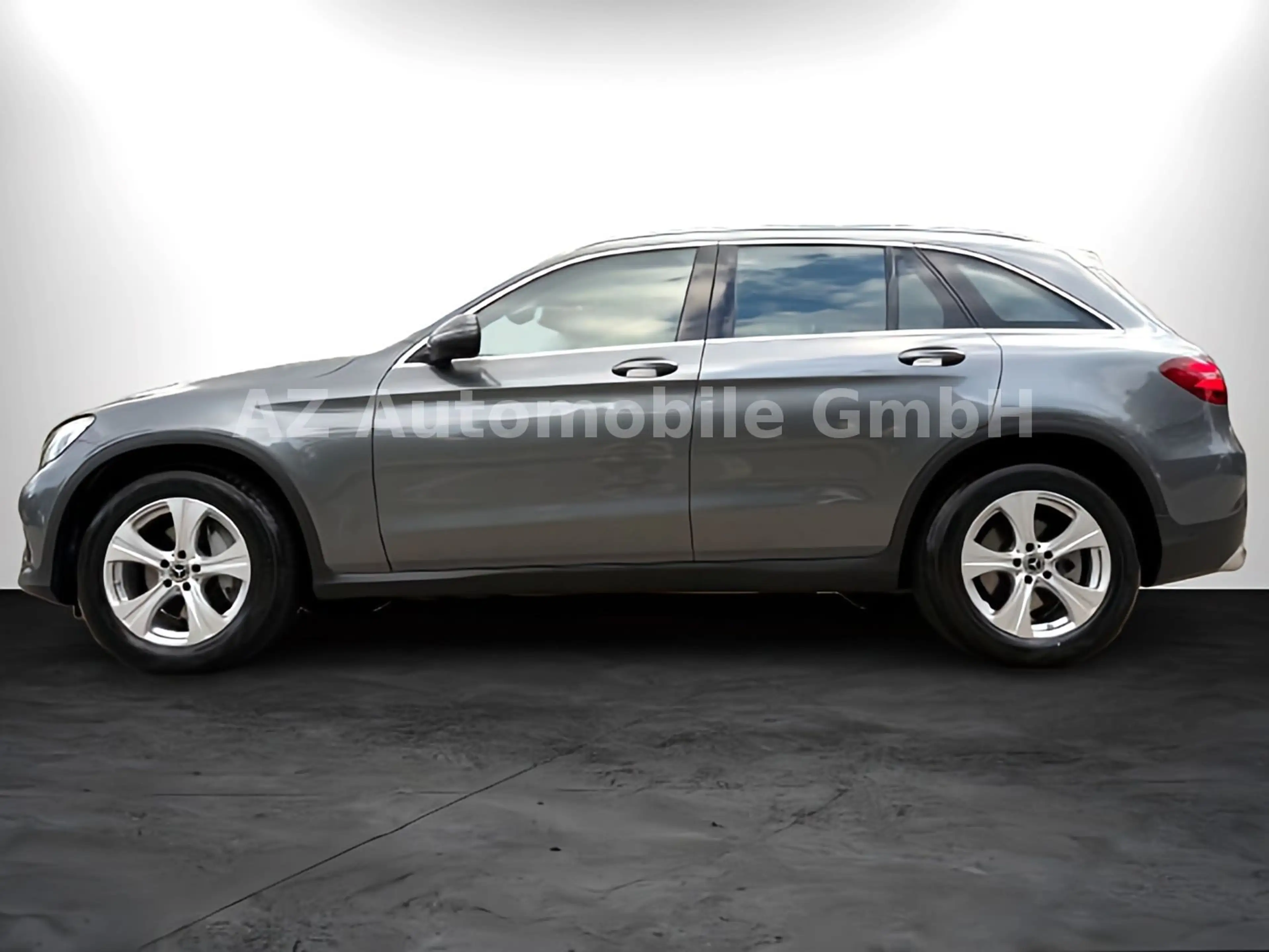 Mercedes-Benz GLC 250 GLC250d 4Matic LED/AHK/NAV/KAMERA/LEDER/GARANTIE — photo 2